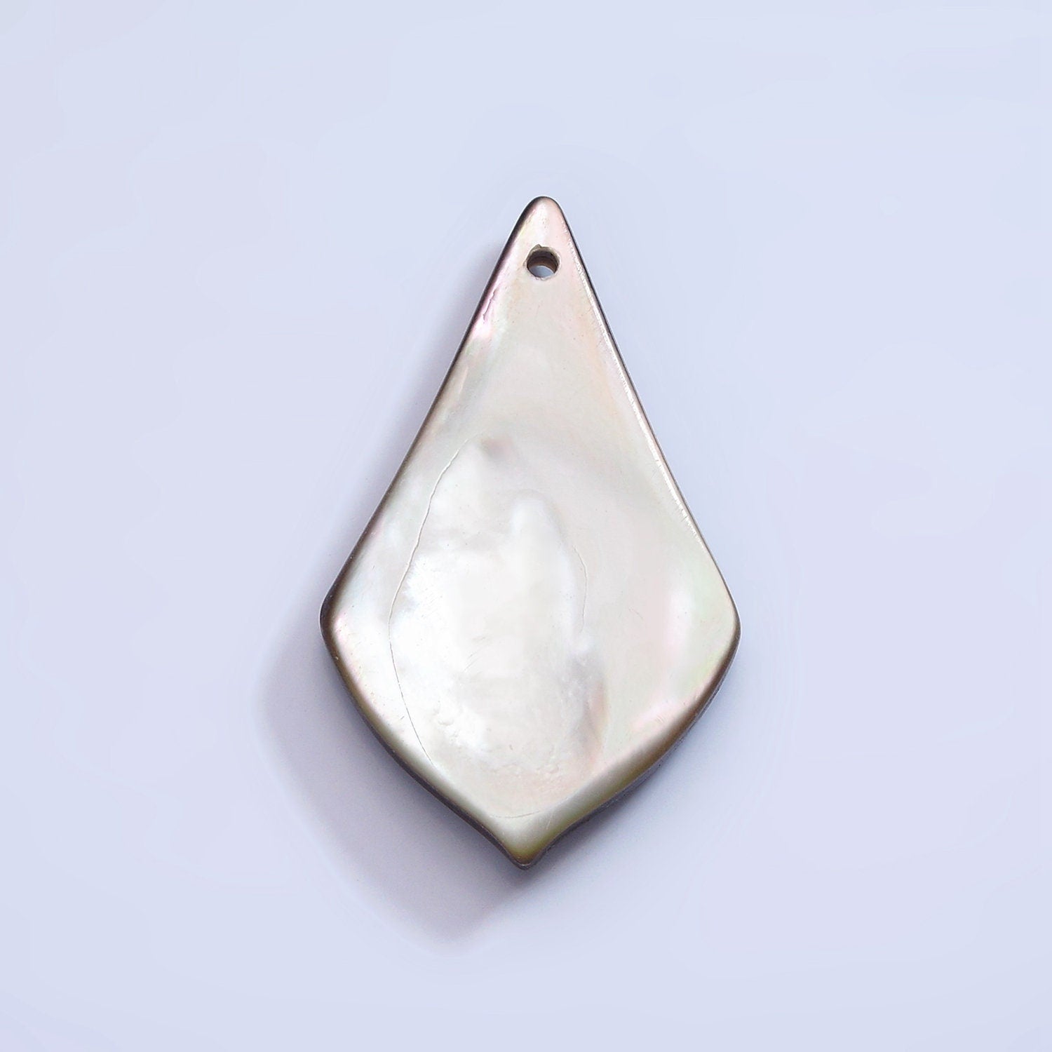 1x Natural Black lip Shell Triangle Bead Charm Abalone Shell Triangle Tie Shape Natural Shell Pendant for Necklace Earring Component