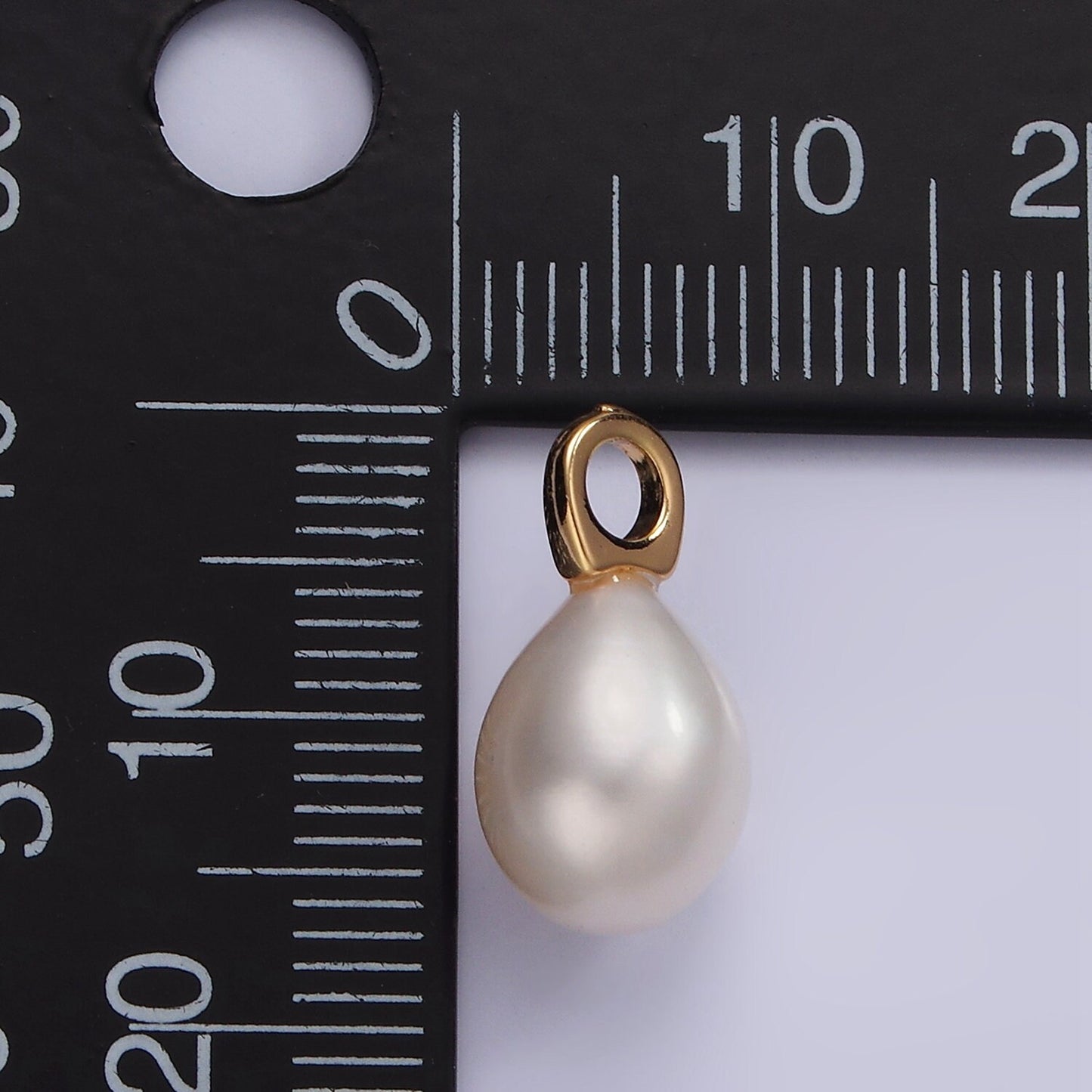 14K Gold Filled 17mm Freshwater Pearl Button Drop Pendant | P1642
