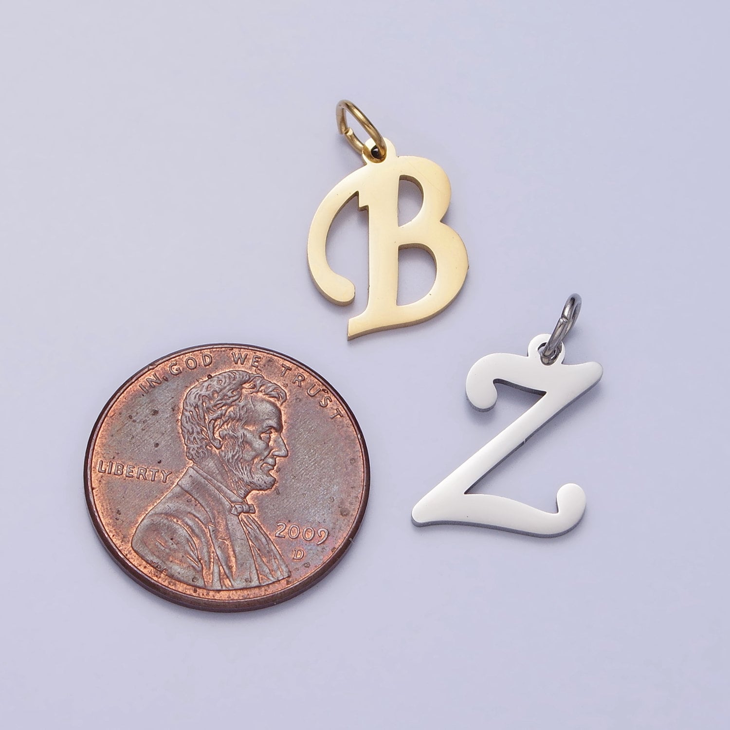 Stainless Steel Script Cursive Initial Letter Pendant Necklace Silver Letter Charm Necklace Custom Initial Necklace Supply for Jewelry A638