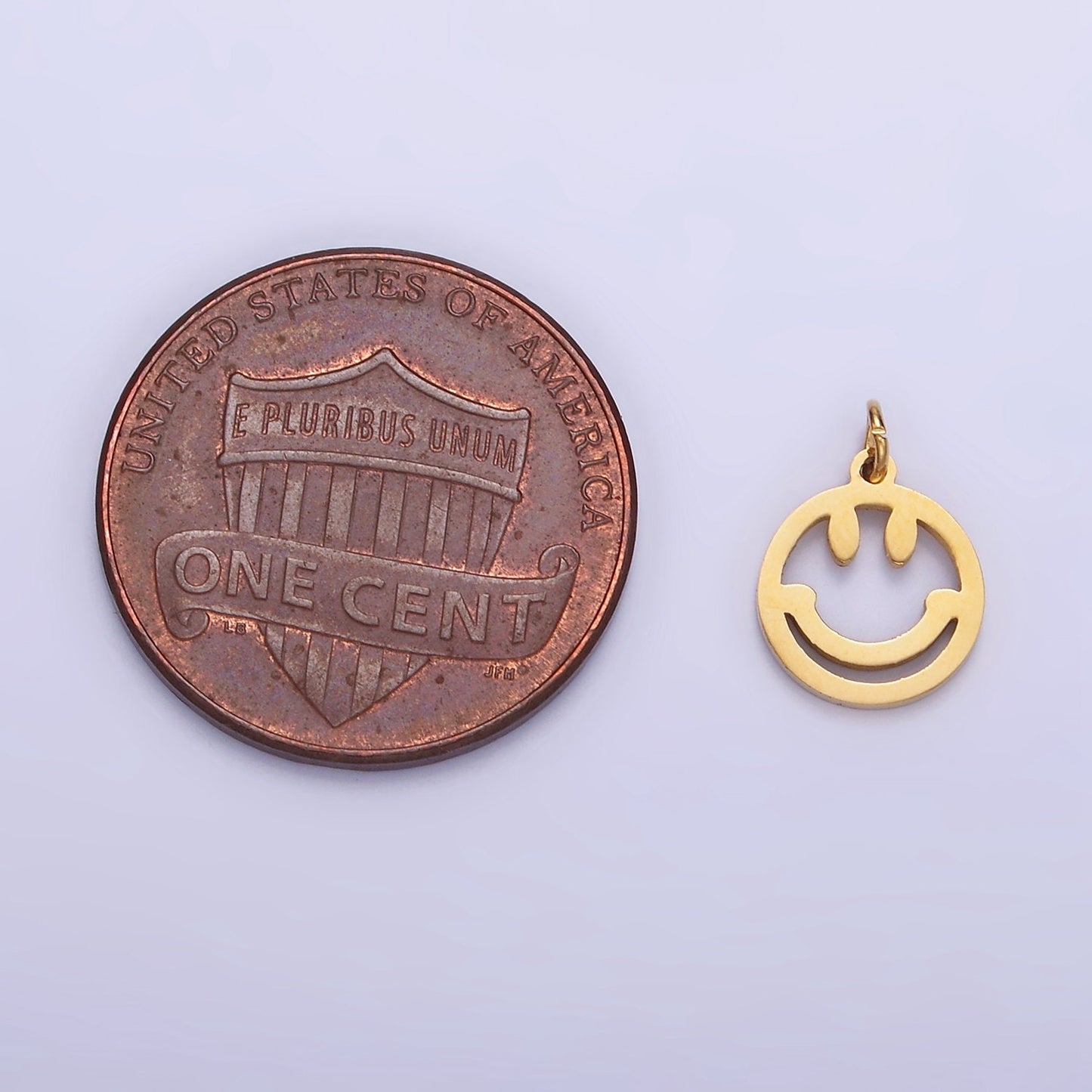 Gold Stainless Steel Happy Face Charms Smile Charms 11 x 7.9mm for Bracelet Necklace Earring Charm Emoji Icon Jewelry Inspired P-951