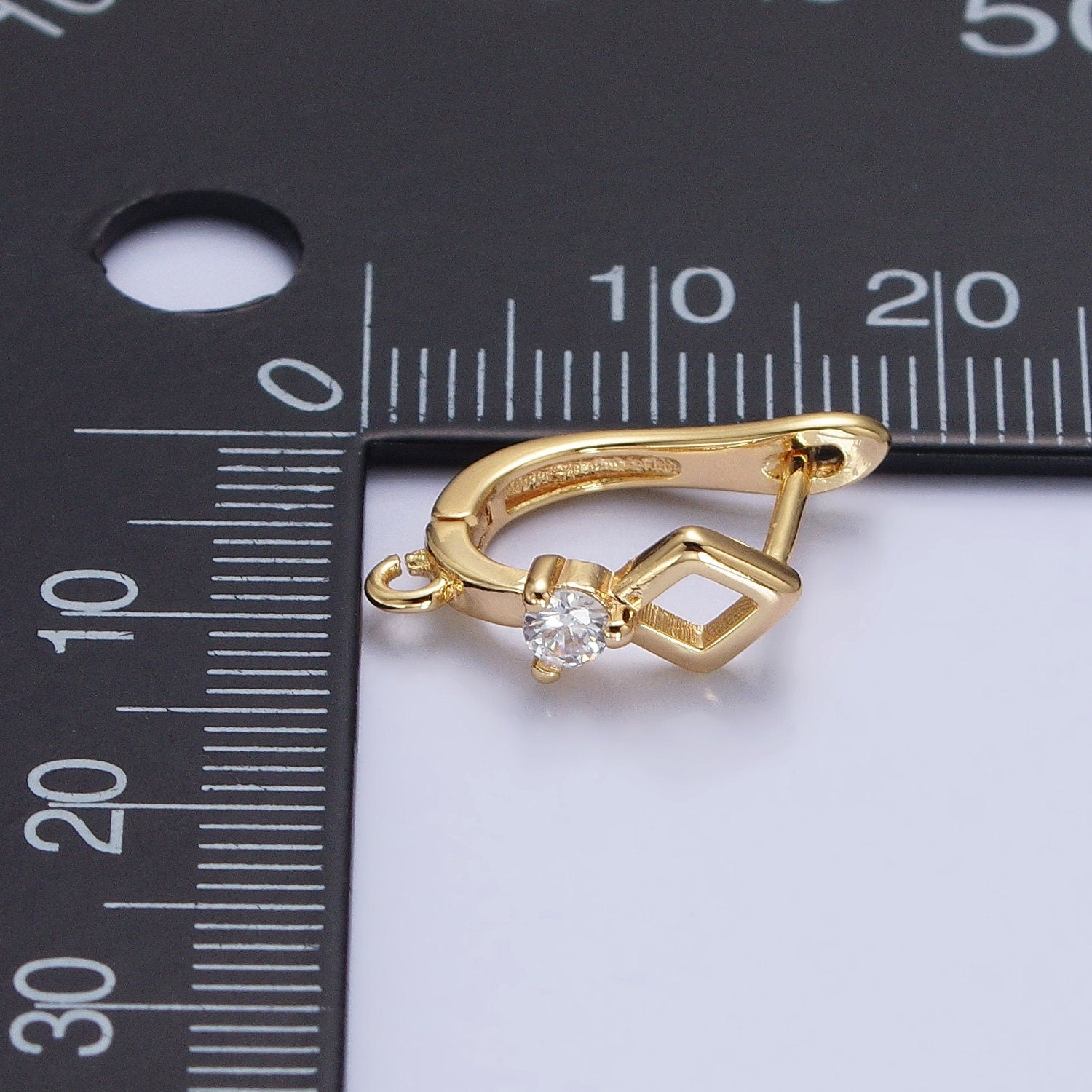 English Open Loop Lock Earrings Gold Supply | Z-331