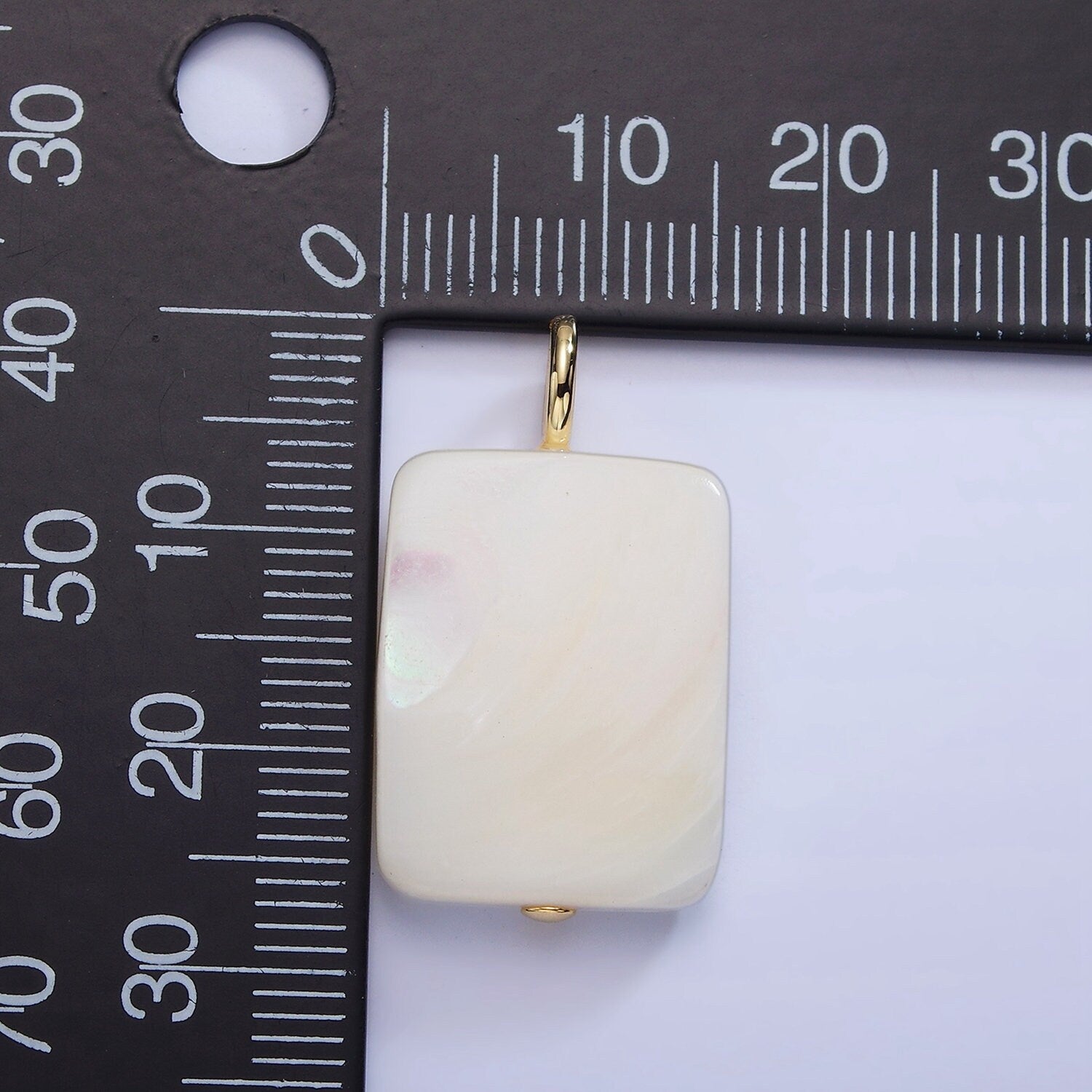 Flat White Rectangular Pearl Pendant 16K | P-1785