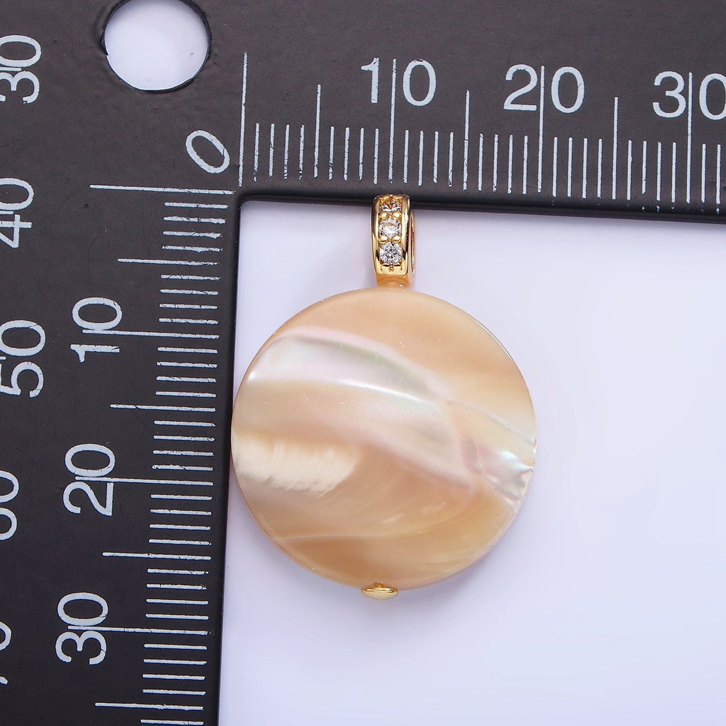 Beautiful Mauve Champagne White Brown Round Coin Pearl Charm Genuine Freshwater Shell Mermaid Pearls Pendant with cz Bail for Charm P-1747