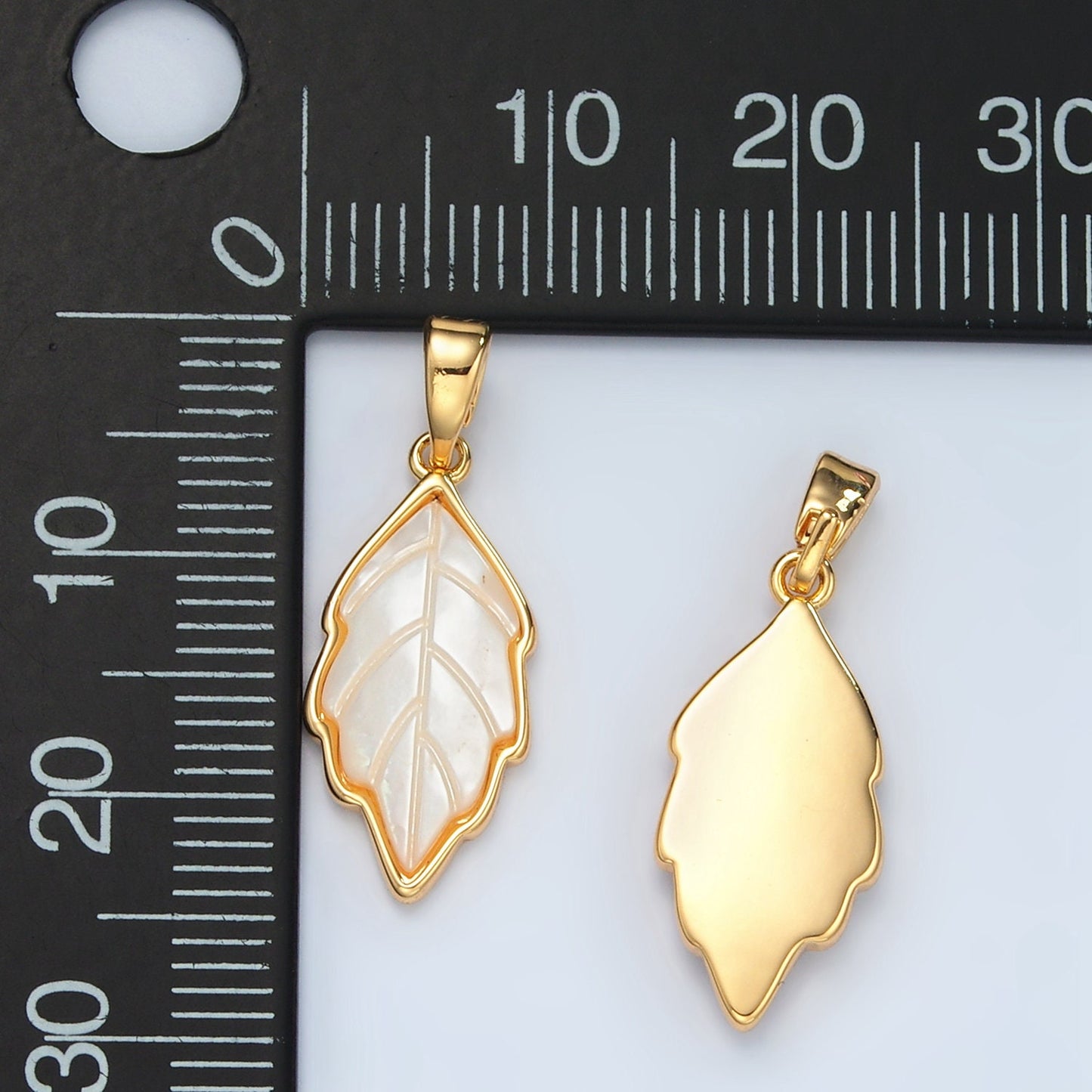 24k Gold Filled Shell Pearl Charm Leaf Charms Pendant for Bracelet Necklace Earring Charm H721