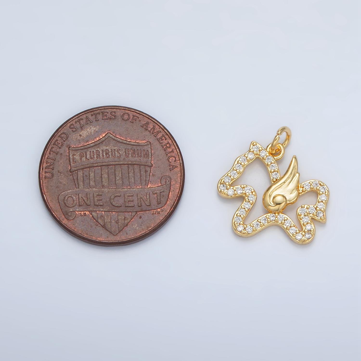 Mini horse Charm Small Pegasus Pendant Kawaii Animal Gold Charm DIY Jewelry Necklace AC106