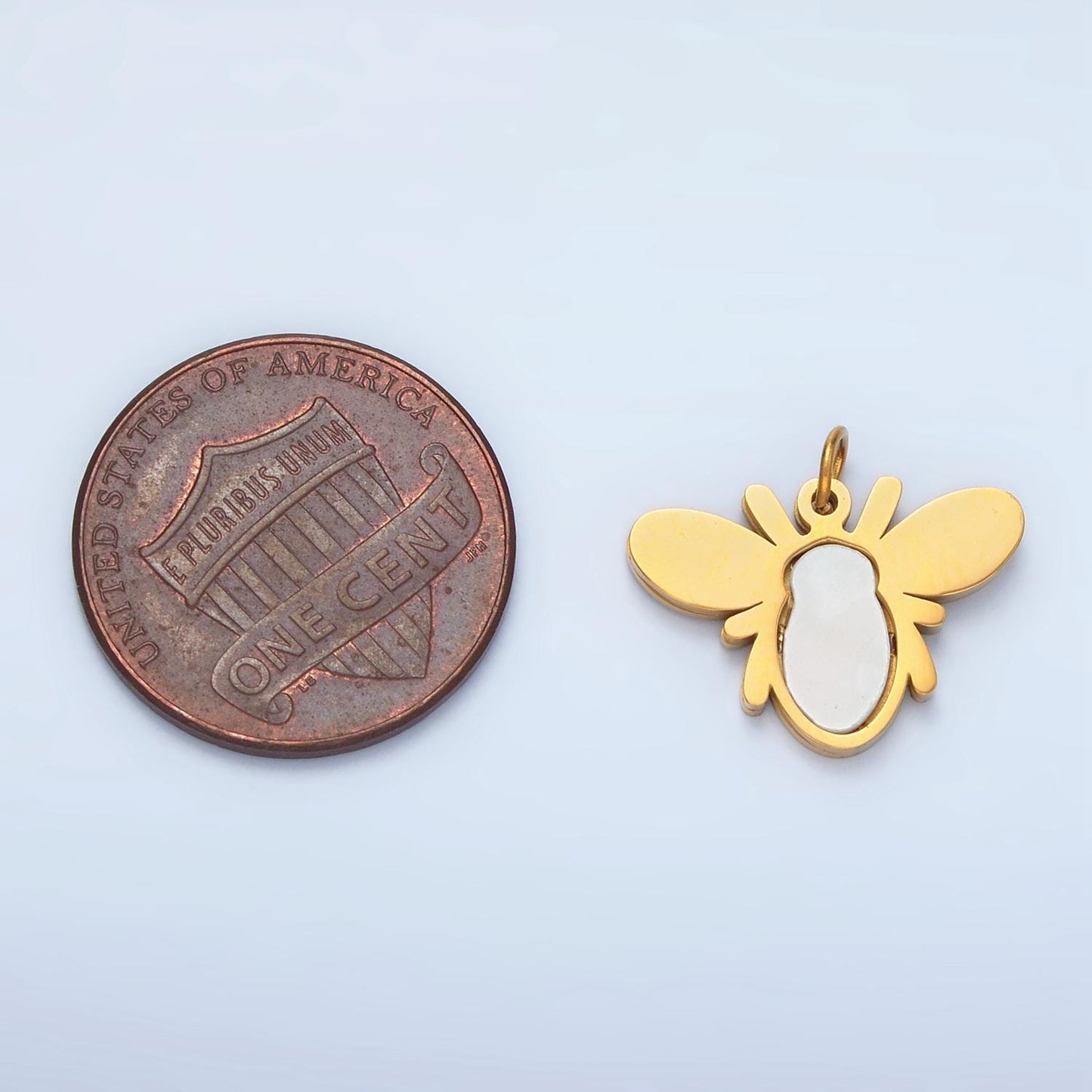Stainless Steel Pearl Bee Pendant Charm, Insect Bug Pendant Charm Gold Animal Pendant, For DIY Jewelry P-699