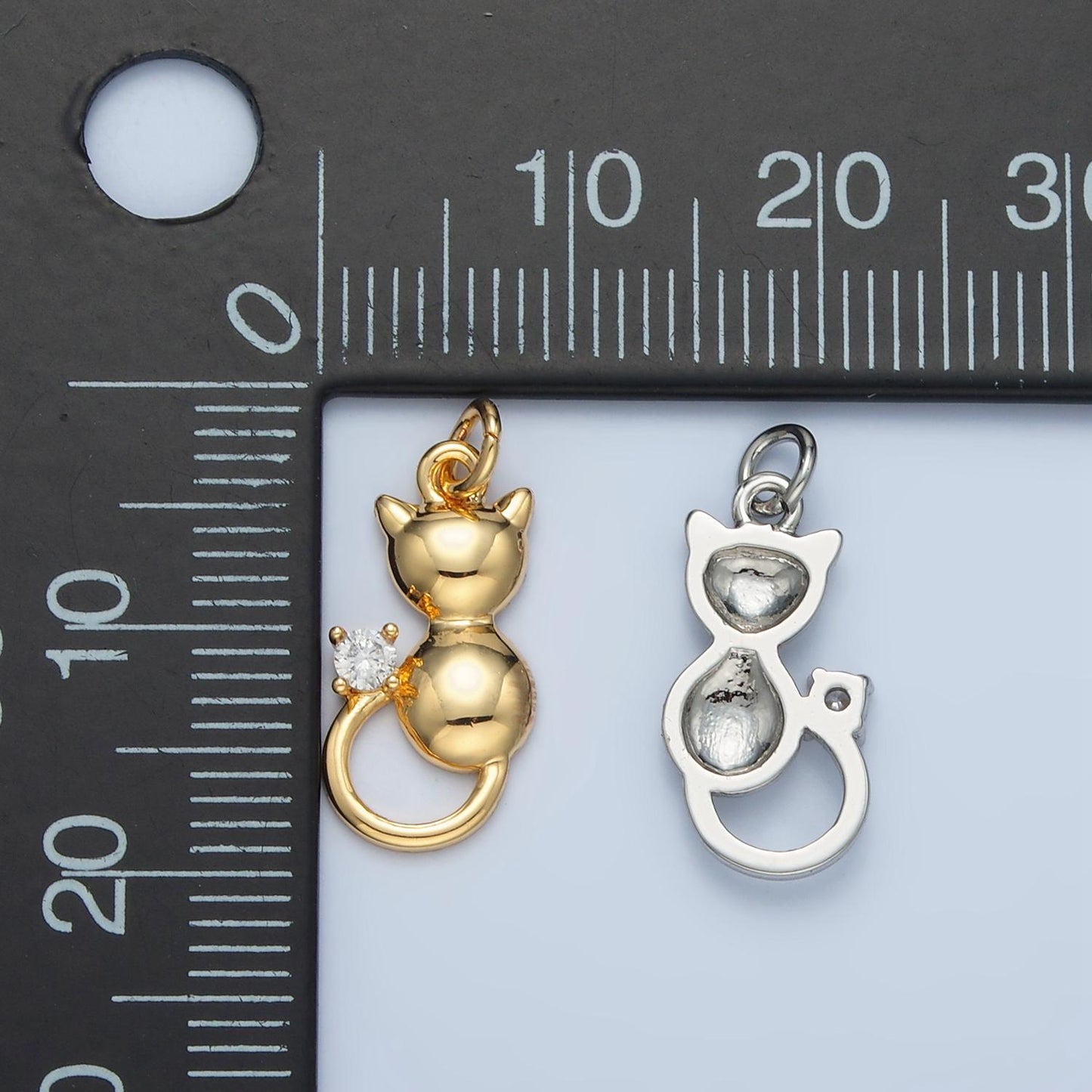Cat's Back in Gold & Silver for Cat Lovers Animal Charm | E-380