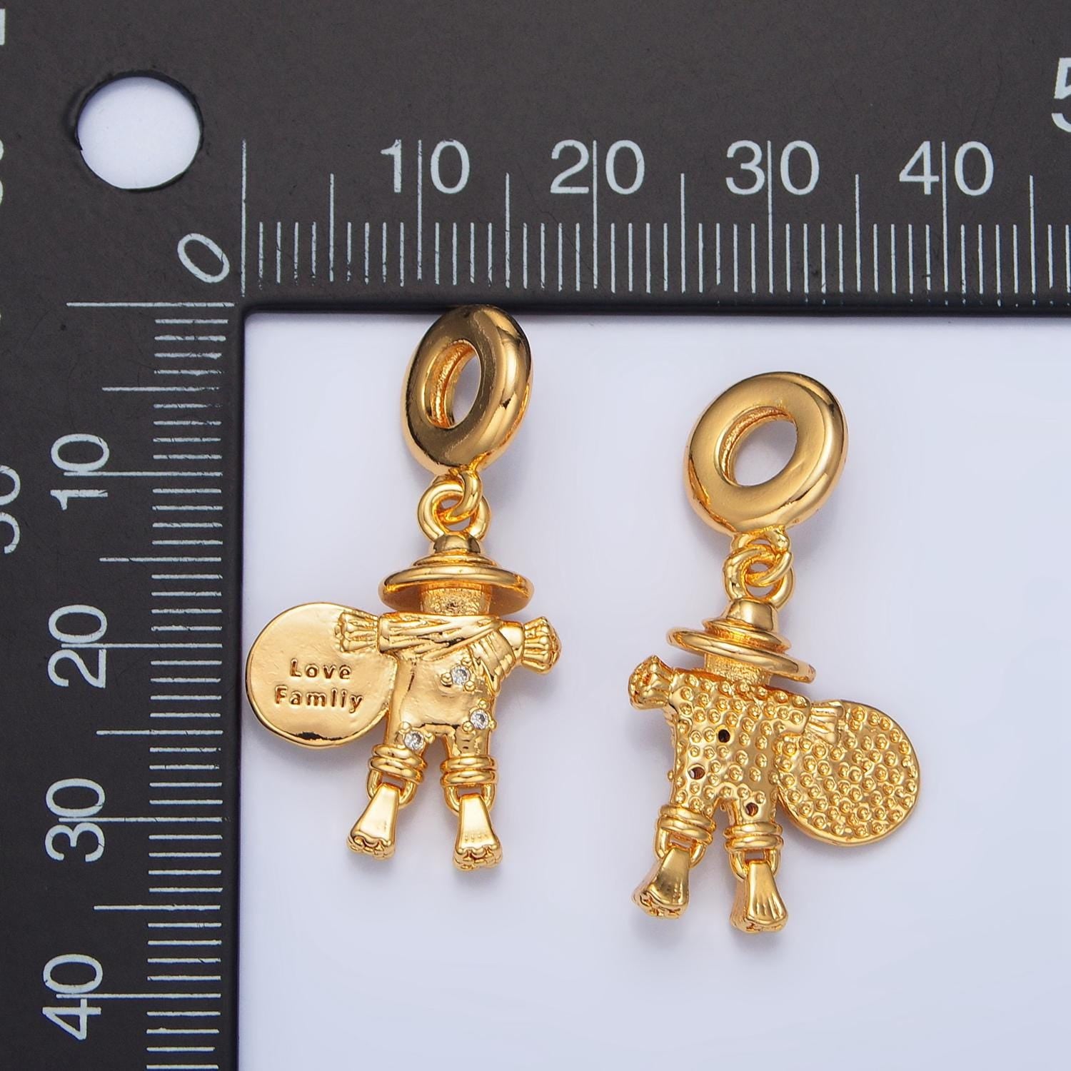 Garden scarecrow Charm Gold scarecrow Pendant for Thanksgiving Fall Autumn Jewelry Inspired X587