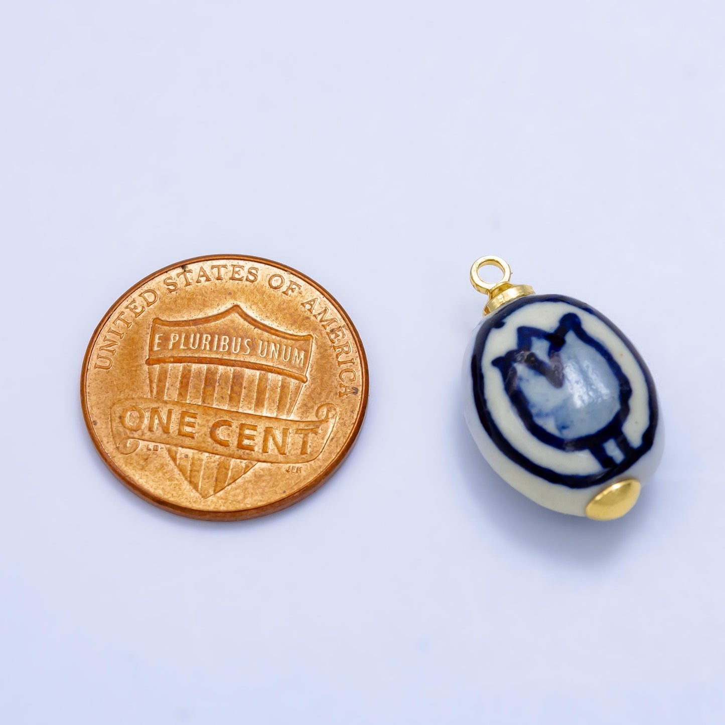Dainty Oval Ceramic Charm Handmade Blue Tulip Painting Ceramic Porcelain Vintage Charm For Necklace Bracelet Jewelry Making Supply W075