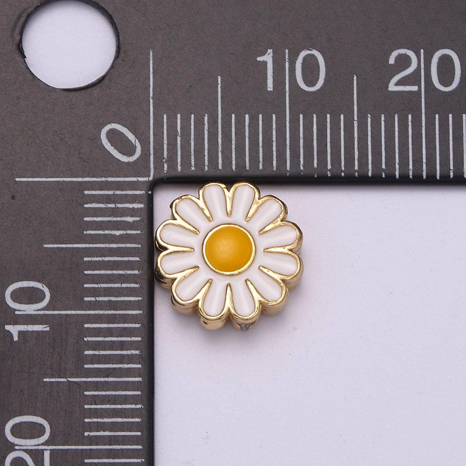 Dainty daisy flower bead spacer pretty white flower enamel bead spacer for bracelet component