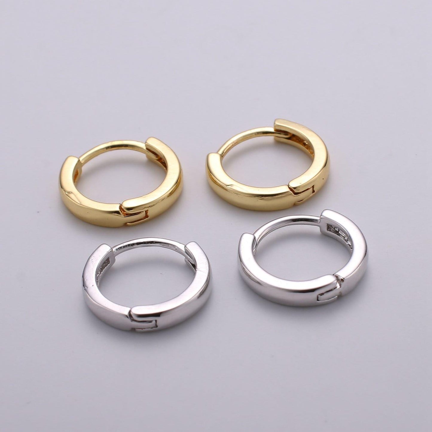 Minimalist huggie hoop earring, tiny round hoop earring minimalist cartilage huggee hoop earring 14k gold earring