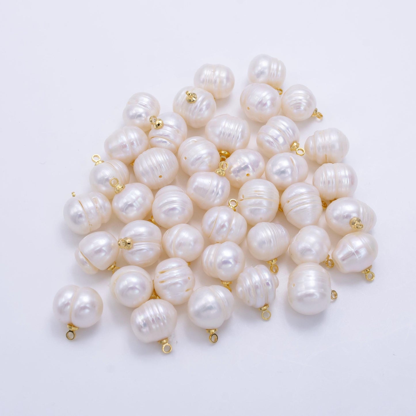 White ringed freshwater pearl 13mm 24k gold filled pearl charm | p-1880