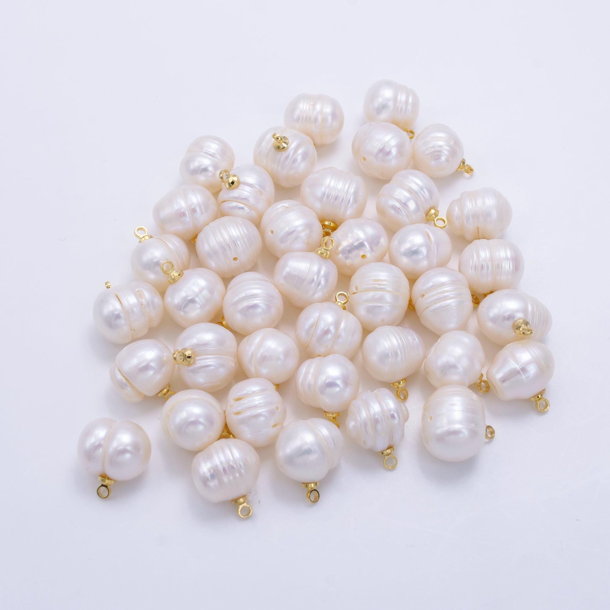 White ringed freshwater pearl 13mm 24k gold filled pearl charm | p-1880