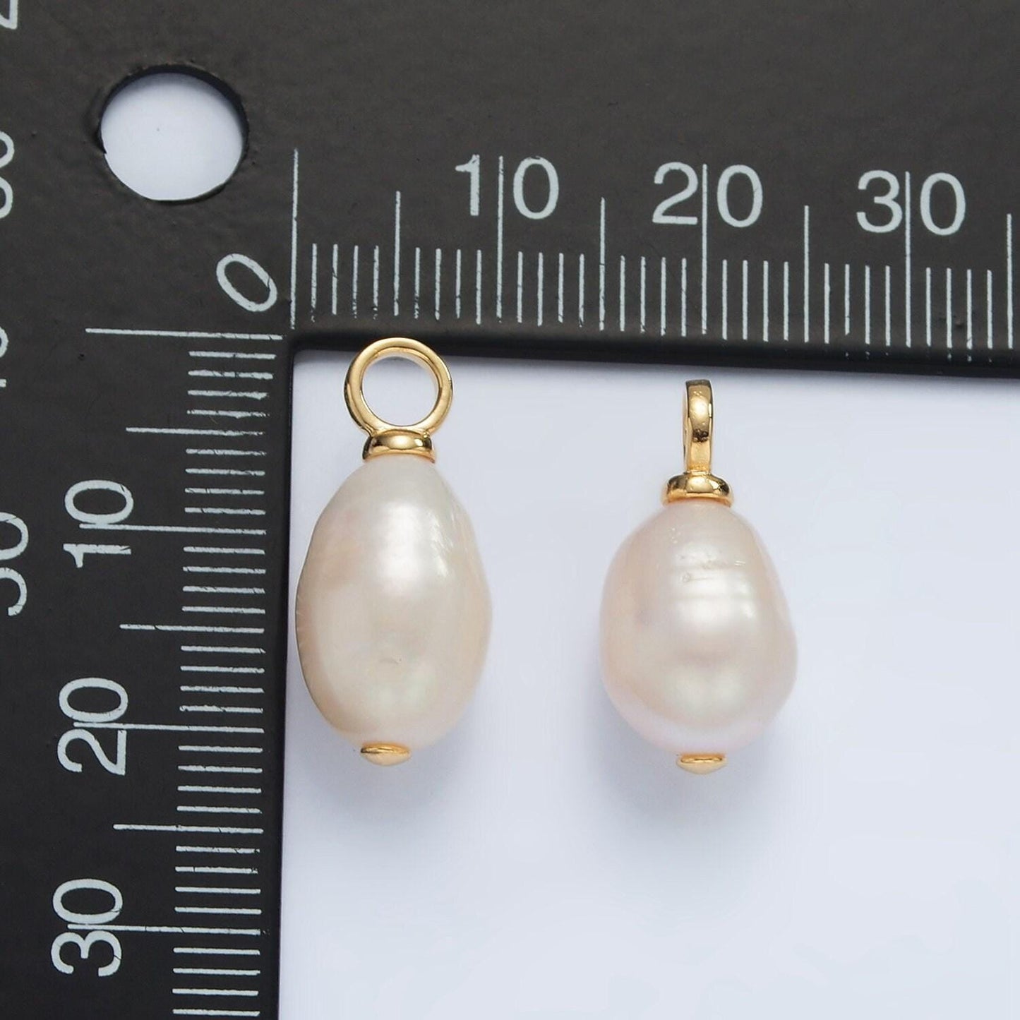 Dainty pearl teardrop charm diy white mother of pearl charm for wedding jewelry making supply p1865