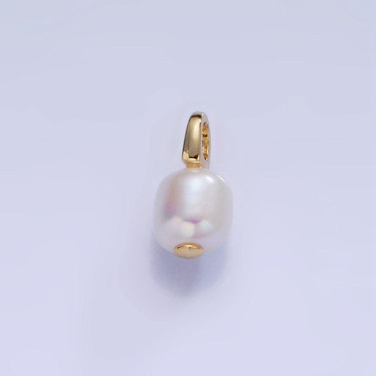 Baby button white freshwater pearl charm | p-1732