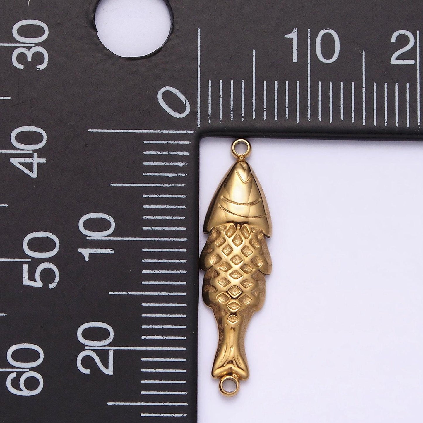 Stainless steel 7mm fish scale-textured minimalist connector in gold & silver sardine fish jewelry | p1344