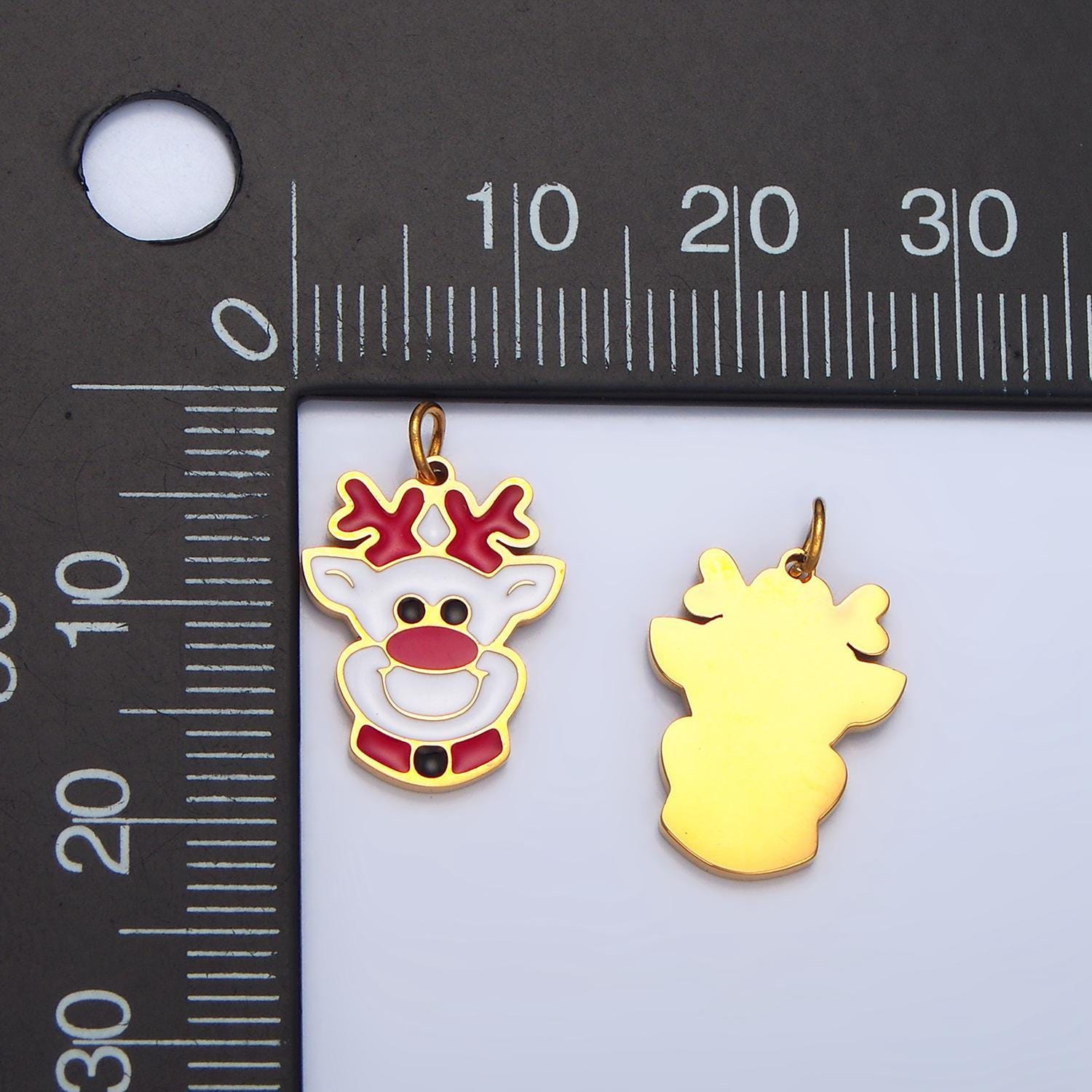 Enamel white reindeer christmas holiday stainless steel charm | p-1307