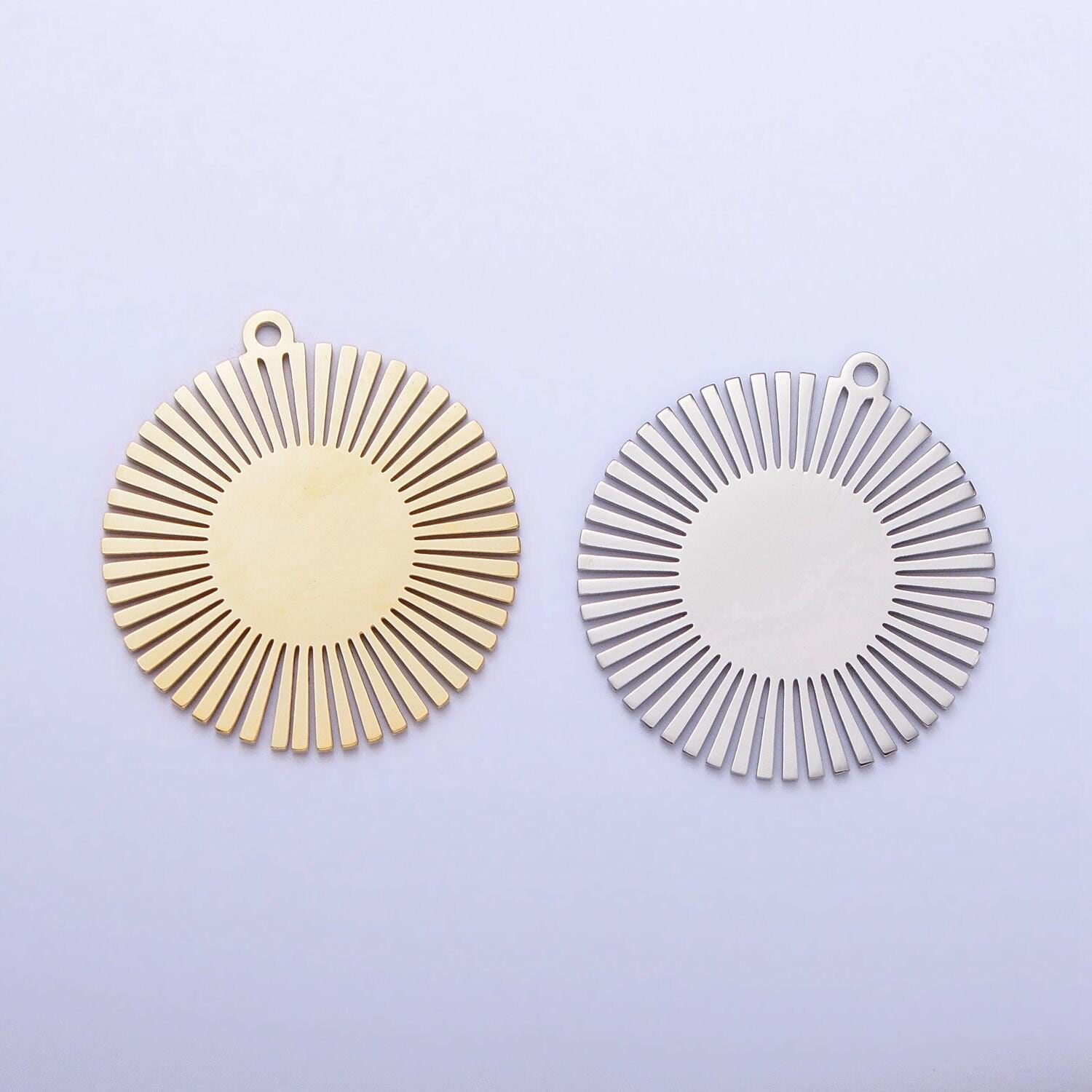 Dainty stainless steel sunburst charm in gold silver medallion sun circle pendant for necklace earring lead nickel free tarnish free p-908