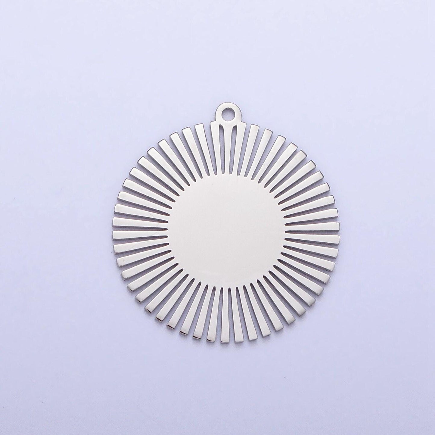 Dainty stainless steel sunburst charm in gold silver medallion sun circle pendant for necklace earring lead nickel free tarnish free p-908