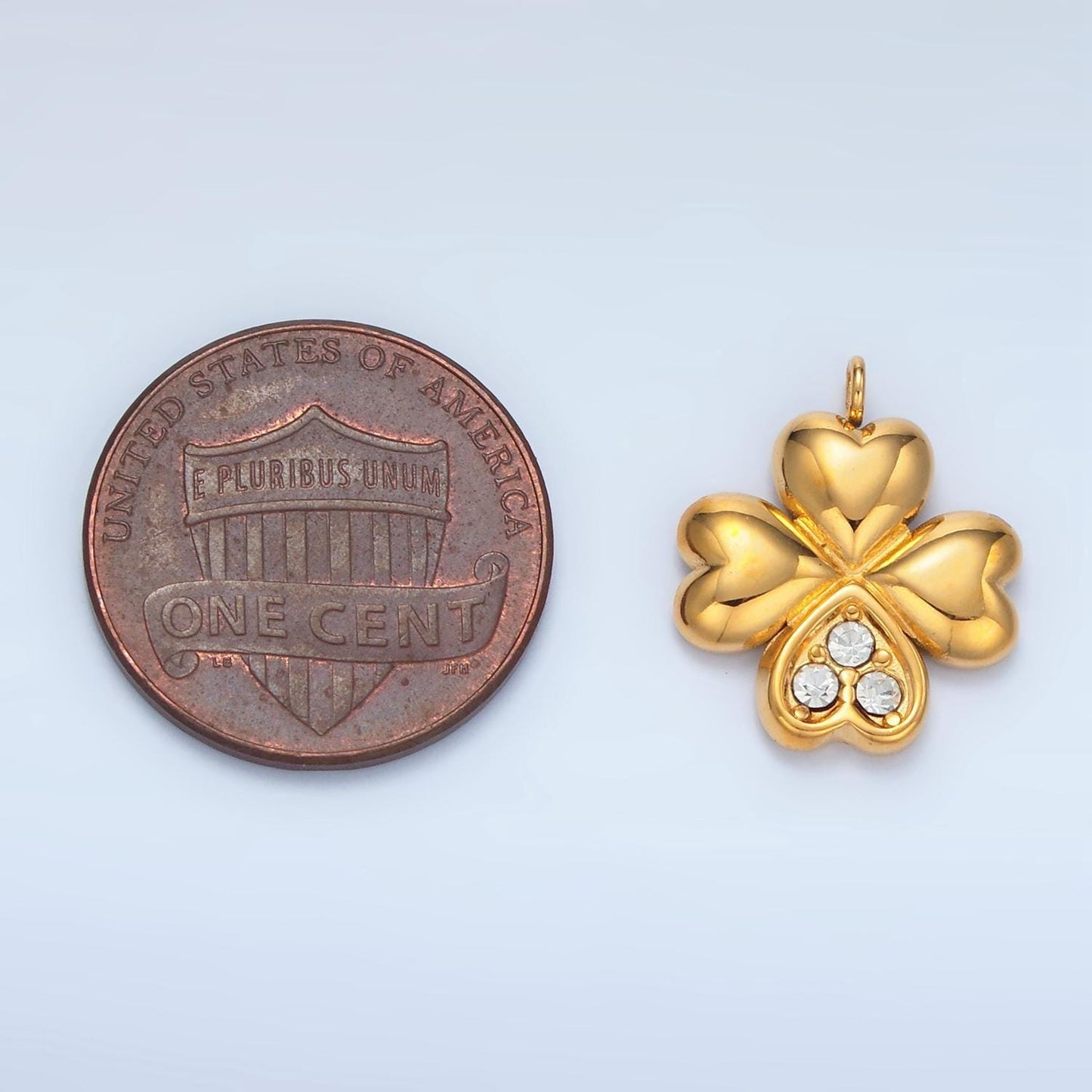 Stainless steel clover charm lucky charm | p-695