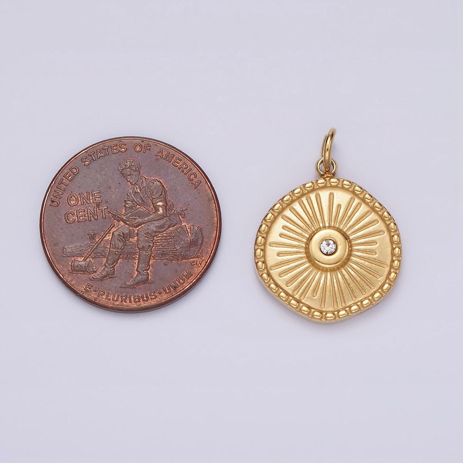 Stainless steel gold radial sun pendant charm for necklace bracelet celestial jewelry | p-651