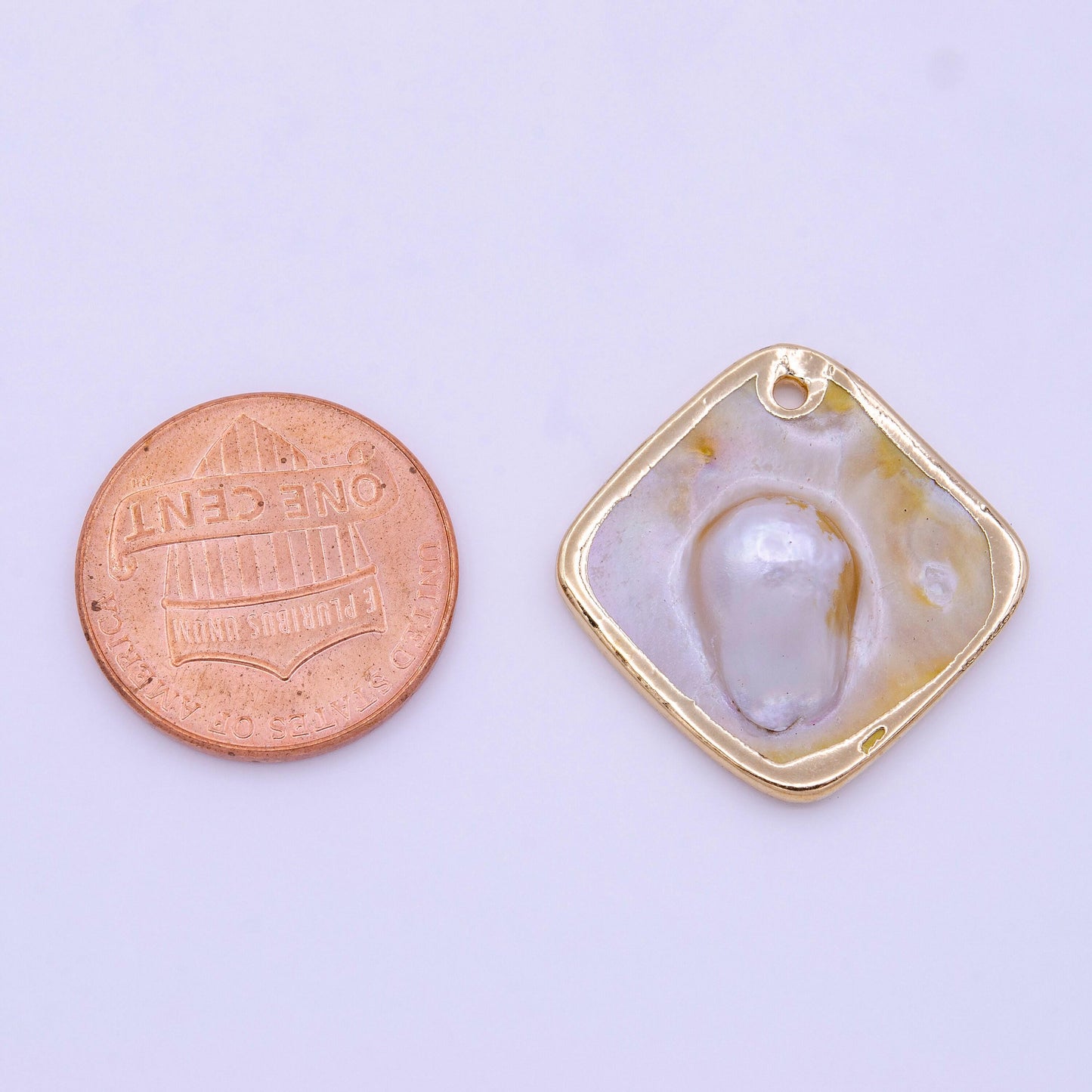 1pc wholesale natural mother of pearl charm abstract rhombus shape aprox 23.7 x 24 mm, gold / silver plated charm p1841