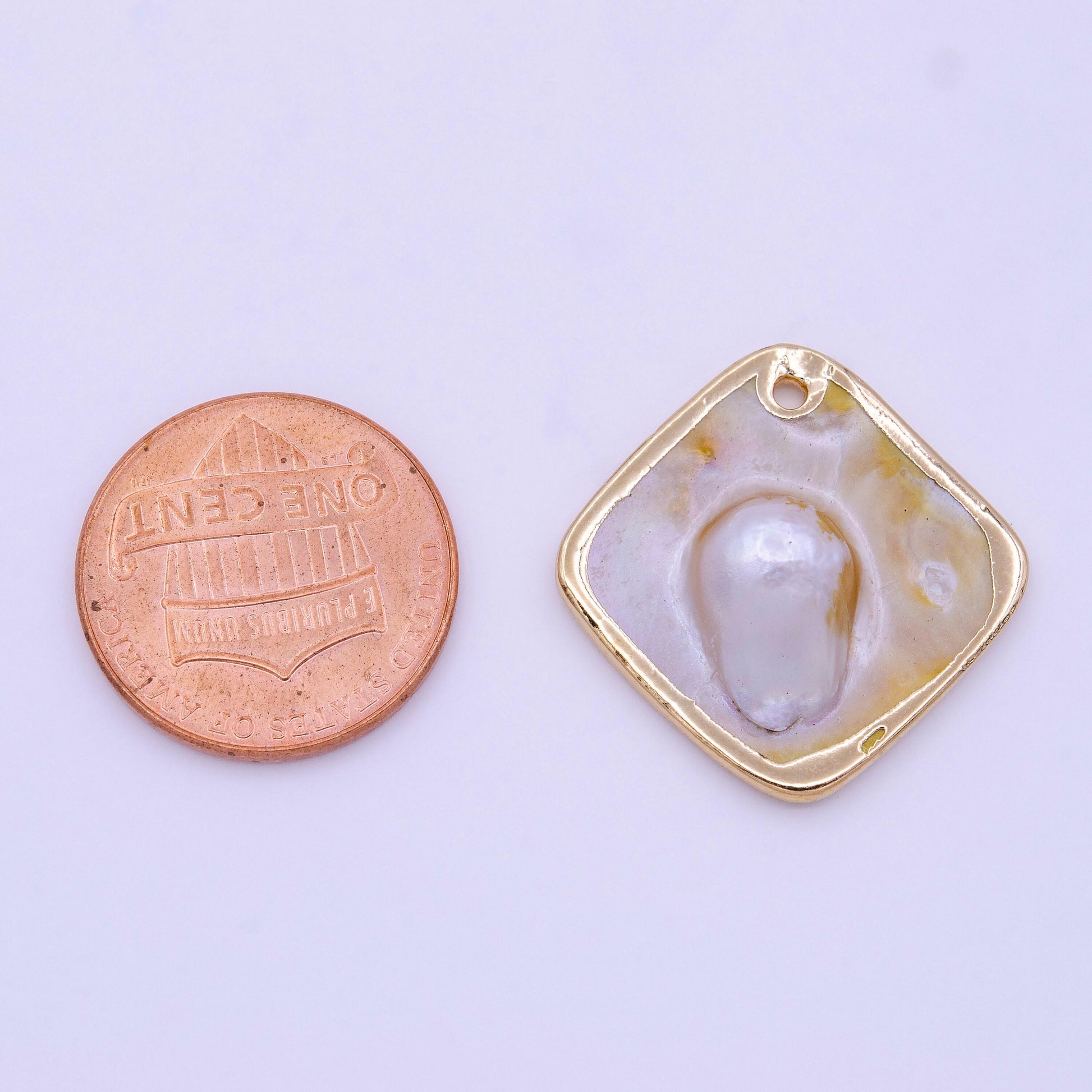1pc wholesale natural mother of pearl charm abstract rhombus shape aprox 23.7 x 24 mm, gold / silver plated charm p1841