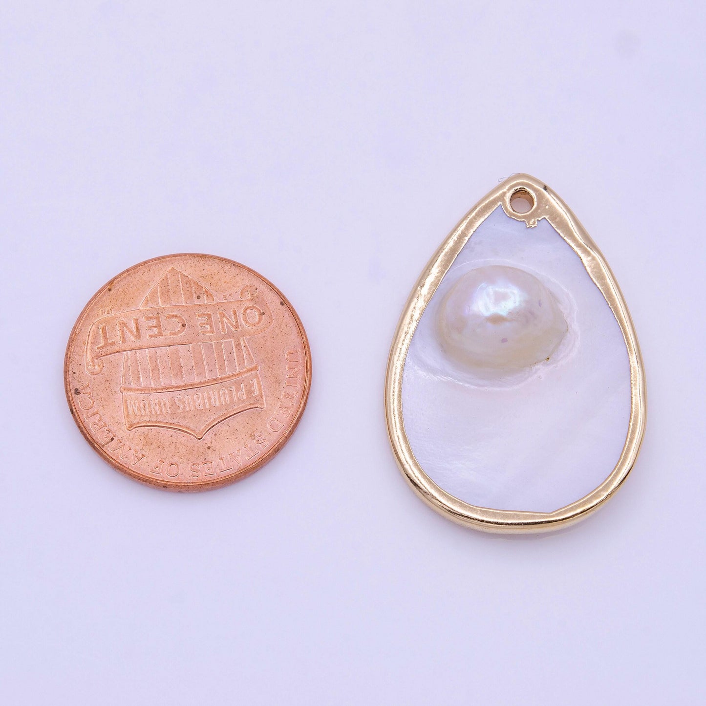 1pc wholesale natural mother of pearl charm abstract tear drop shape aprox 29.2 x 20 mm, gold / silver plated charm p1839