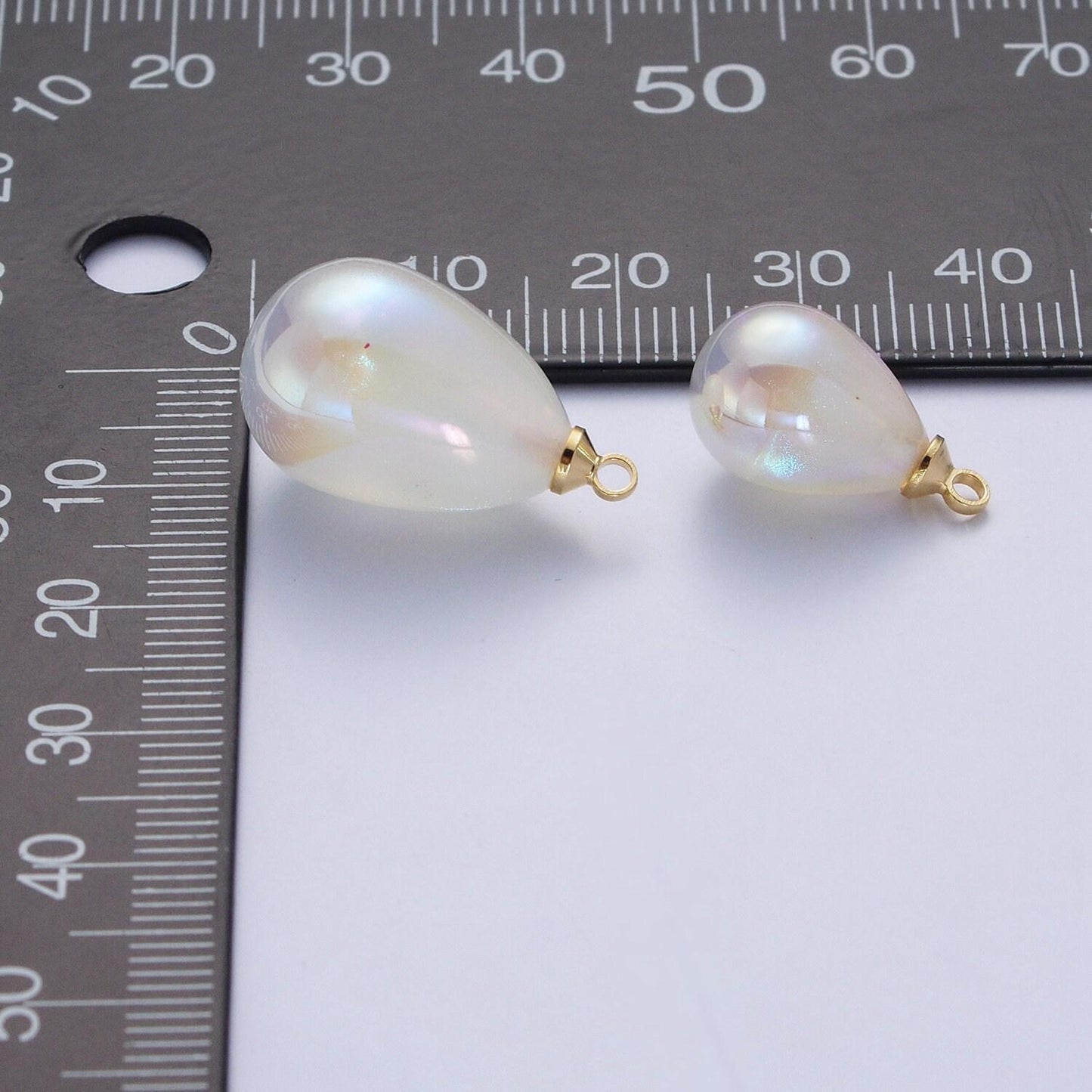 Oval freshwater white pearl charm, two sizes pearl pendant | p-~1556 p-1557