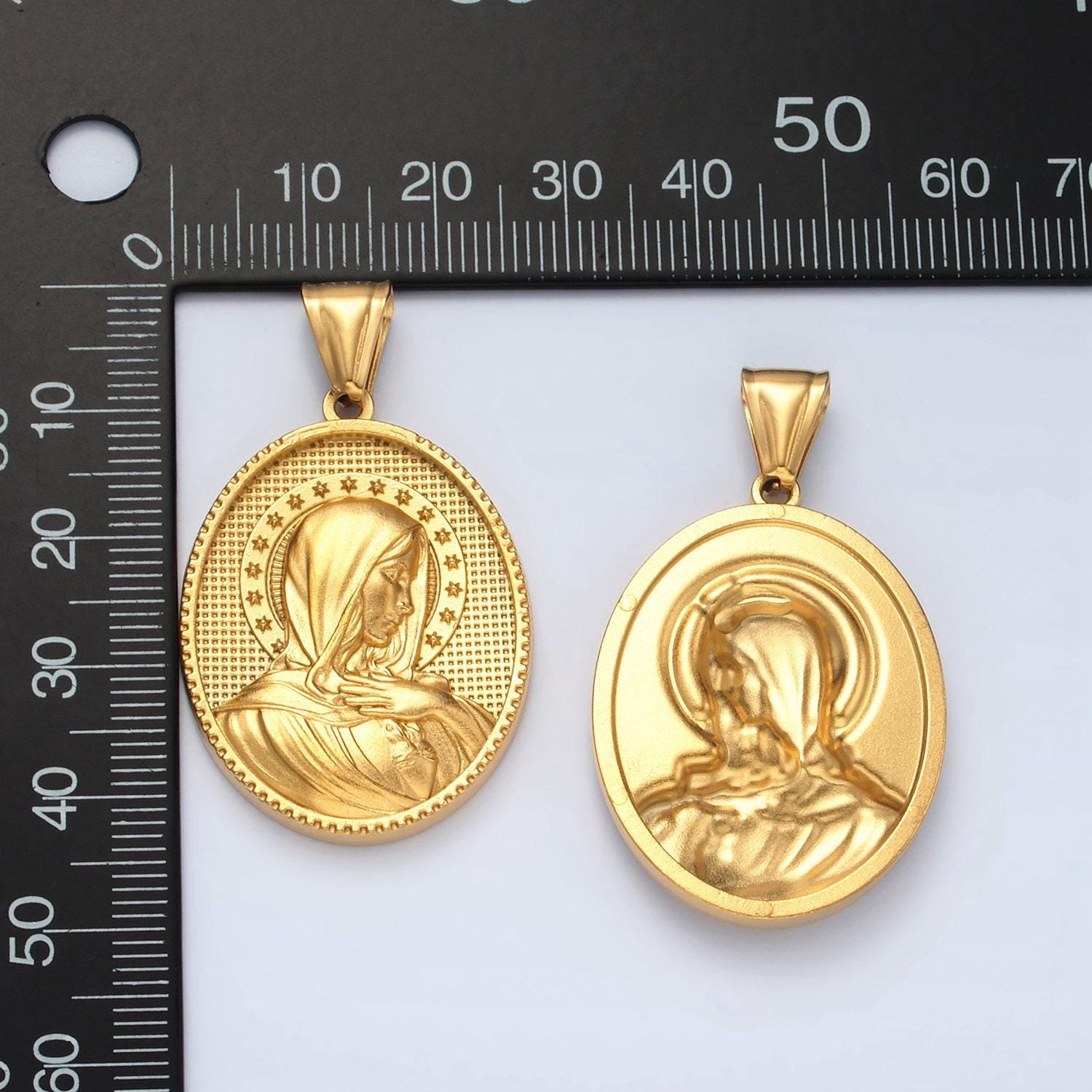 Gold virgin mary charm mother mary pendant oval medallion catholic medallion for necklace supply p-1470