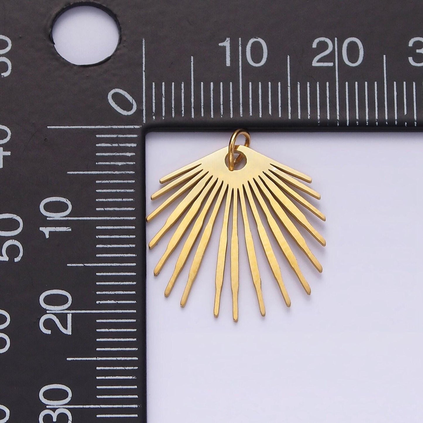 Stainless steel 20mm celestial ray bar lined geometric minimalist charm | p1349