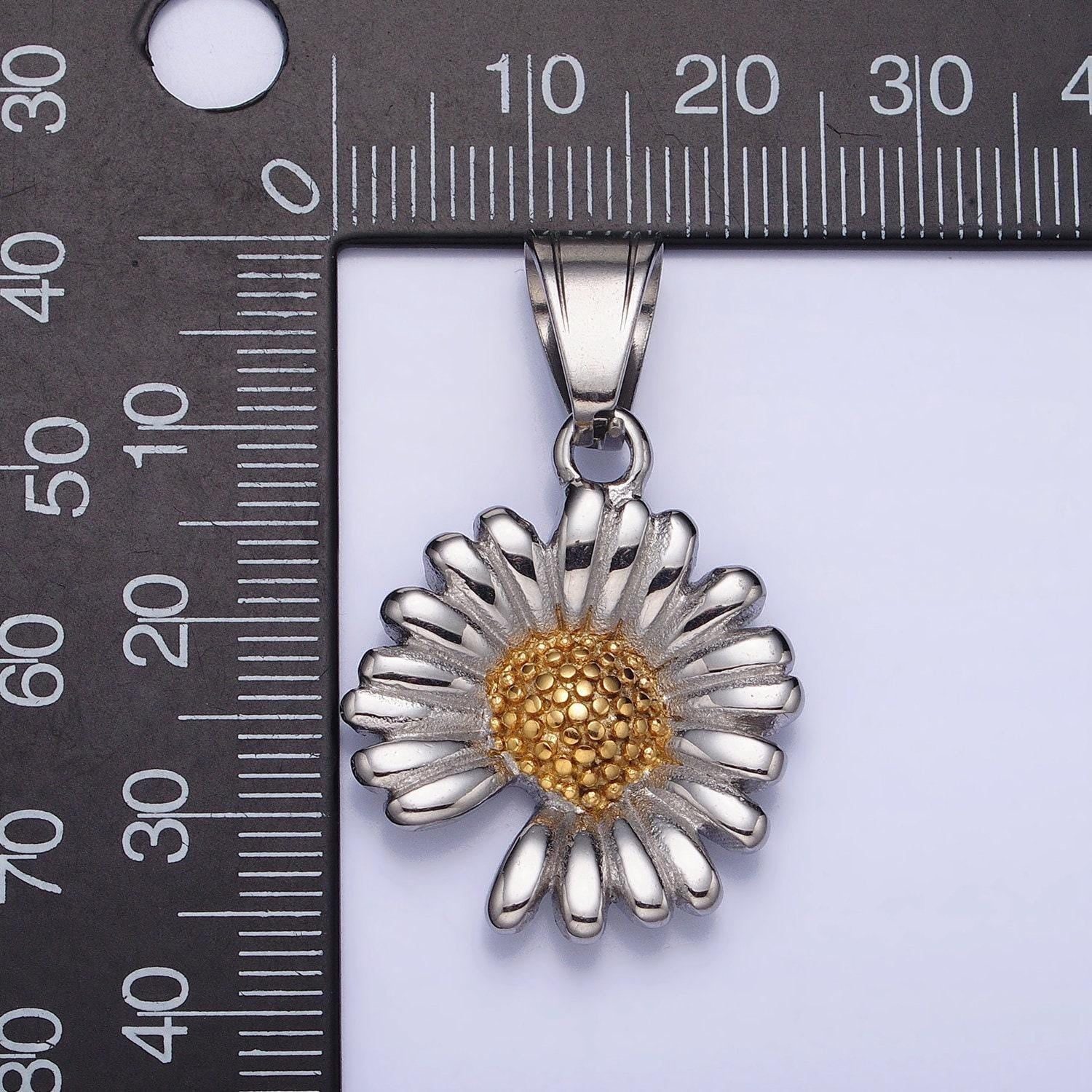 Stainless steel daisy charm gold silver flower charm 2tone summer spring jewelry inspired for necklace bracelet earring component p-1155