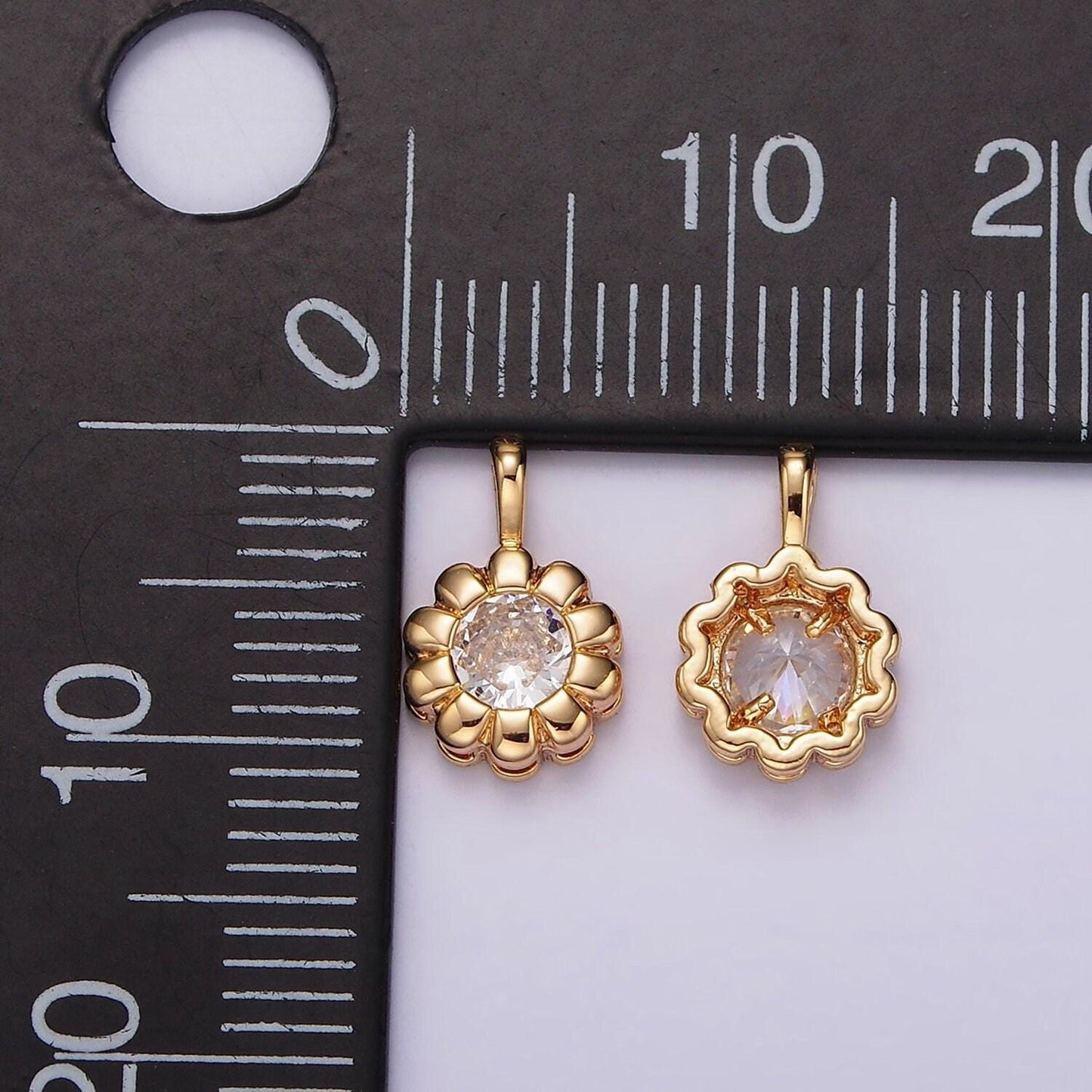 14k gold filled clear cz lined bezel flower pendant | n1961