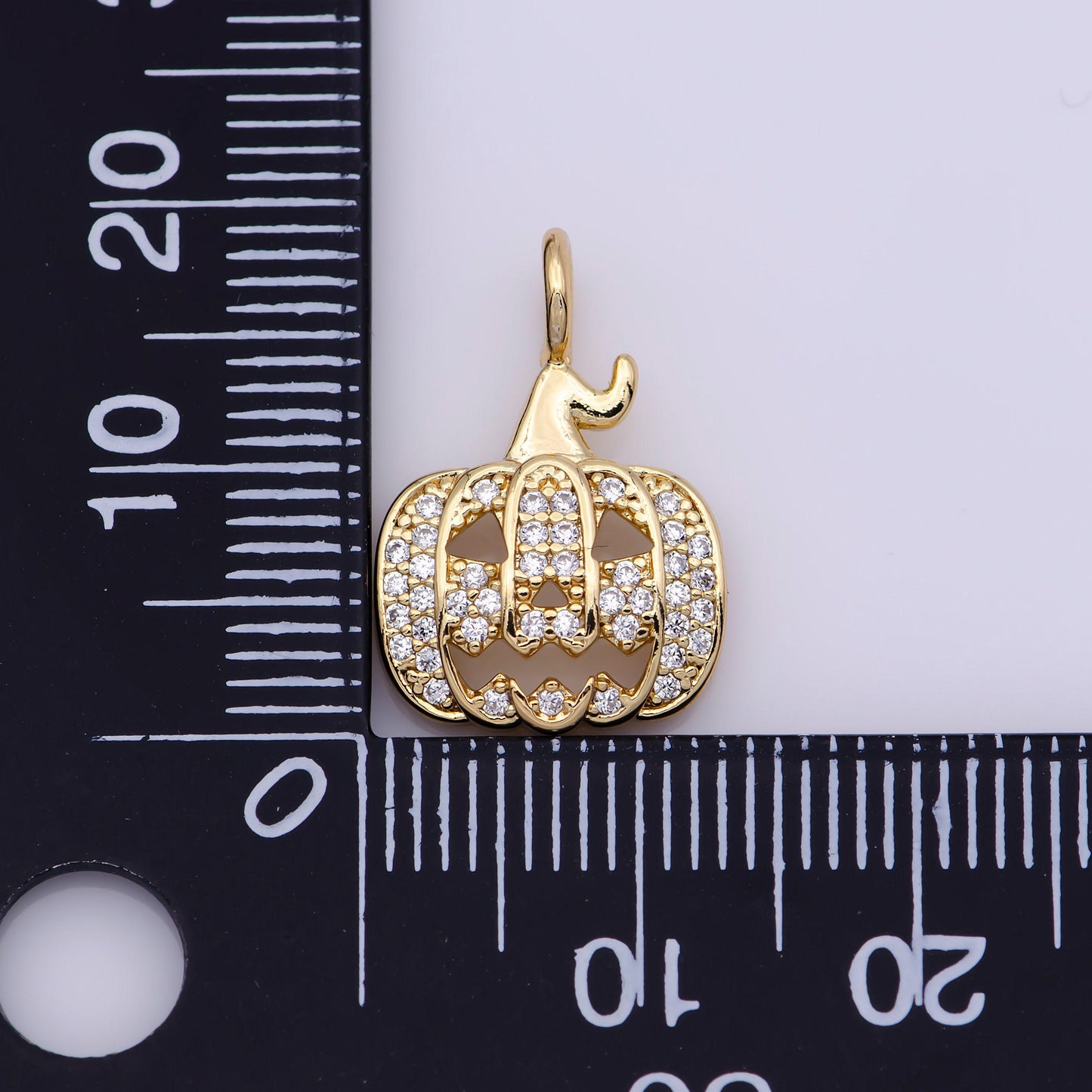 Cubic gold filled jack o lantern pumpkin face cz micro pave charm bracelet necklace earring pendant for halloween jewelry making, m-739