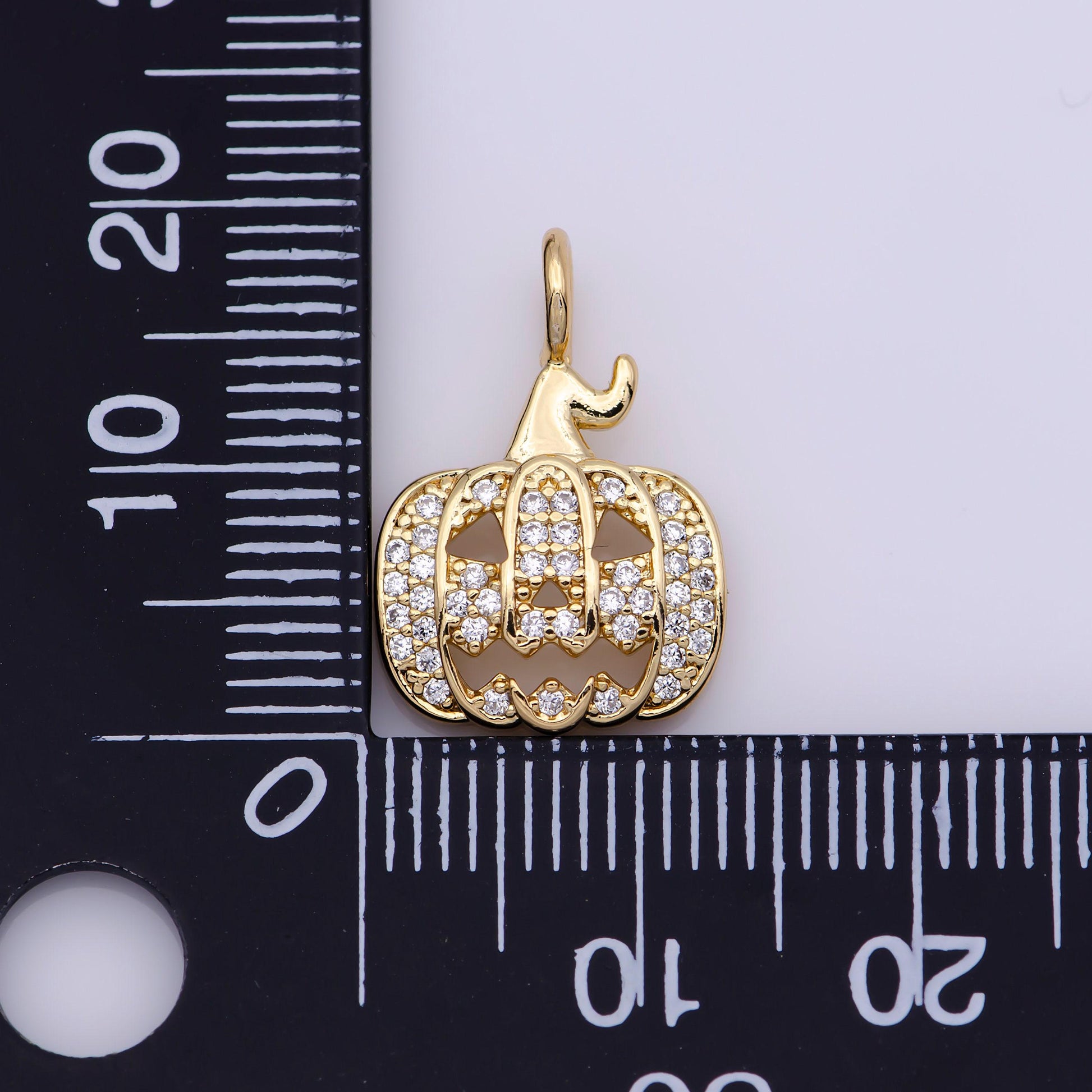 Cubic gold filled jack o lantern pumpkin face cz micro pave charm bracelet necklace earring pendant for halloween jewelry making, m-739