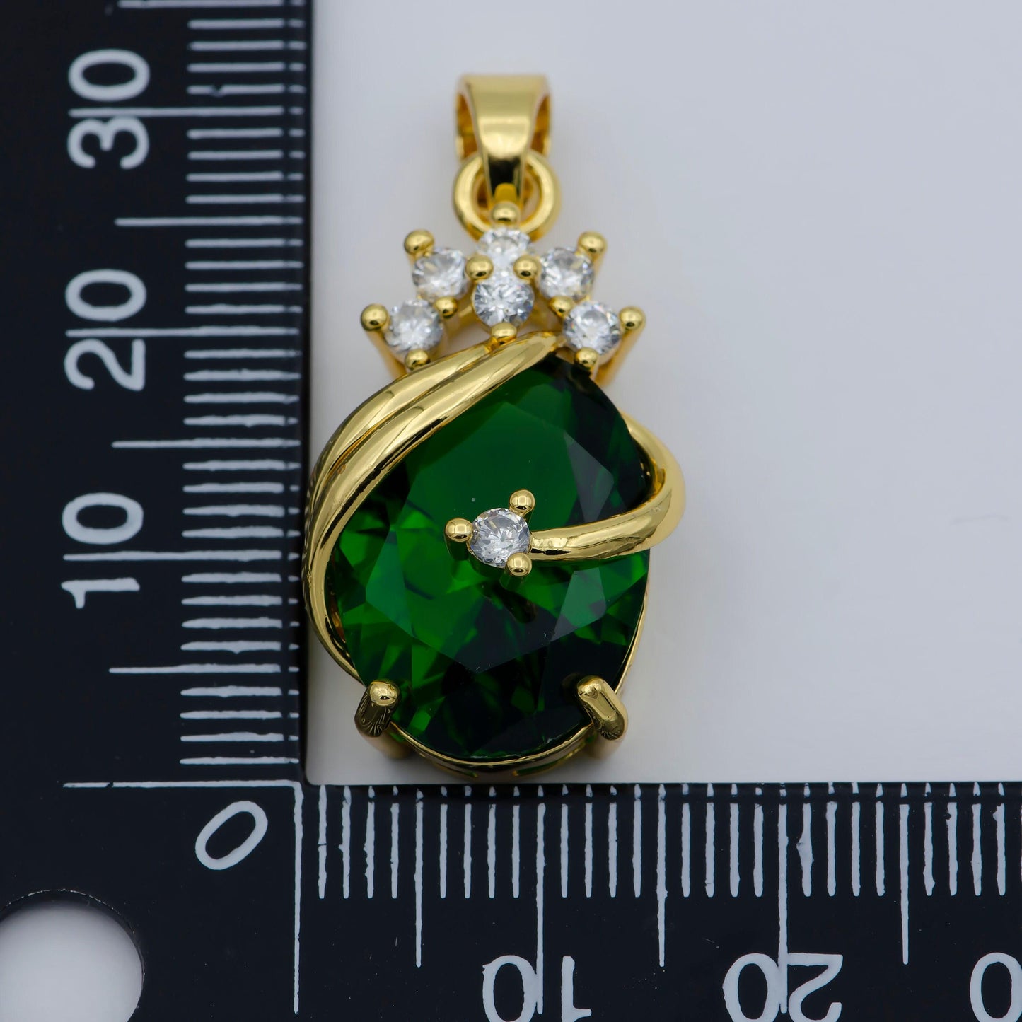 Pear shape emerald pendant 24k yellow gold filled charm necklace green emerald necklace for ladies, layering may birthstone jewelery