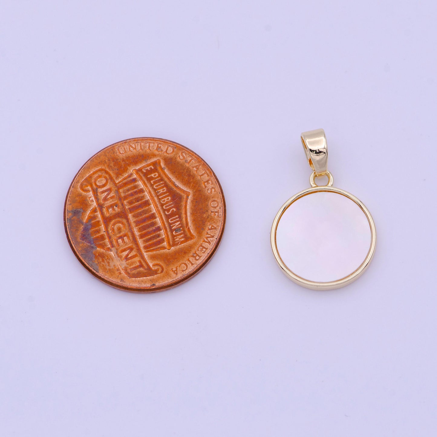 19mm round shell pearl minimalist charm in gold & silver | h903 h904