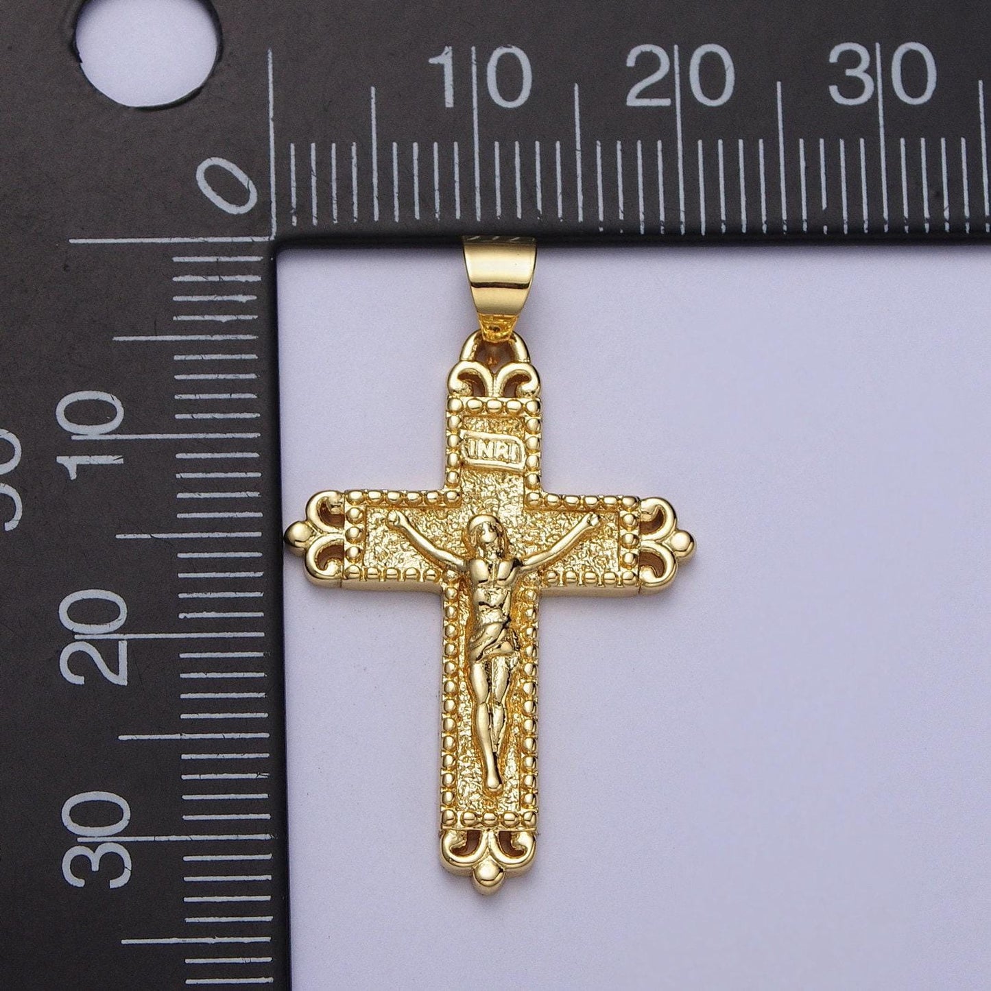 Design statement crucifix cross pendant gold cross charm bold pendant, religion charms, faith charms h-048