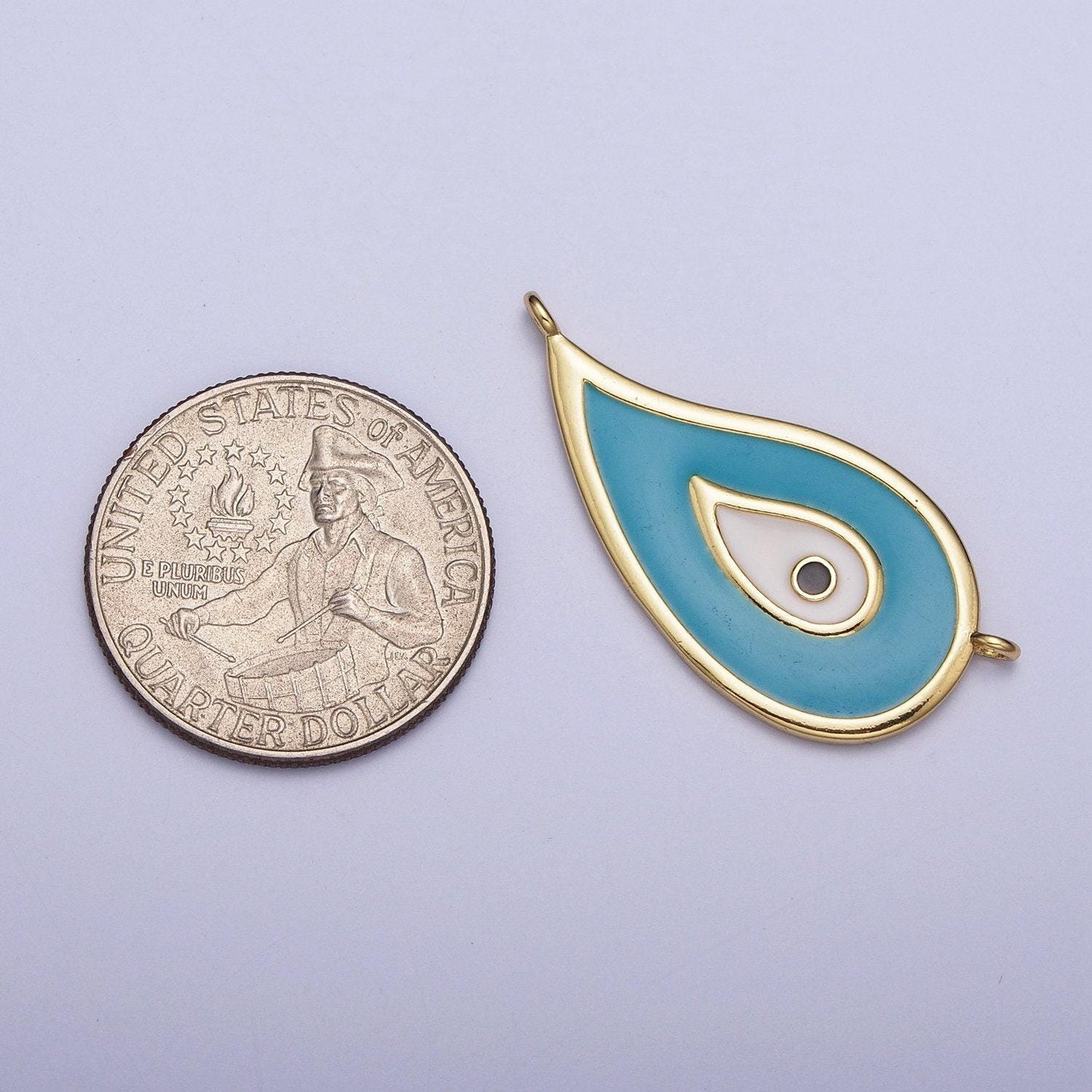 Gold cerulean blue & white peacock feather link connector, 24k gold plated teardrop shape peacock feather enamel finish connector | g-531