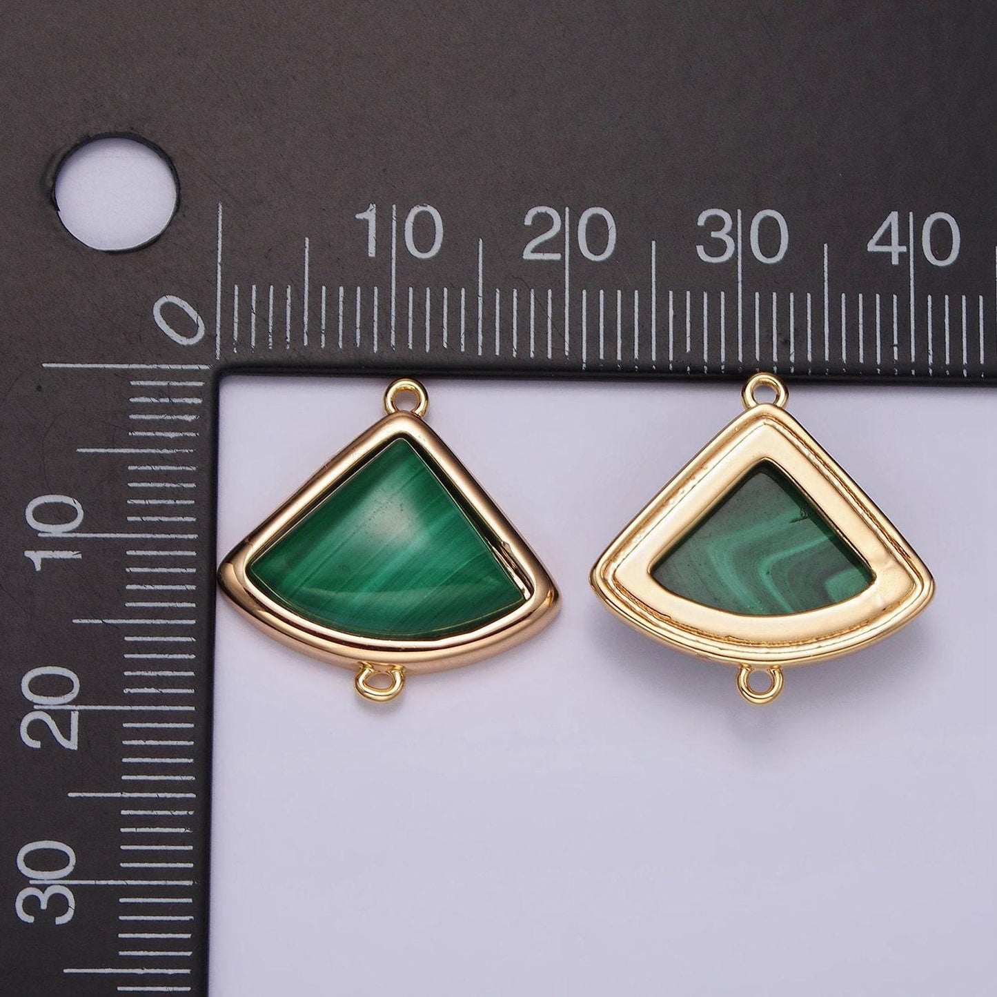 16k gold filled 20mm green malachite triangle bezel connector | g181