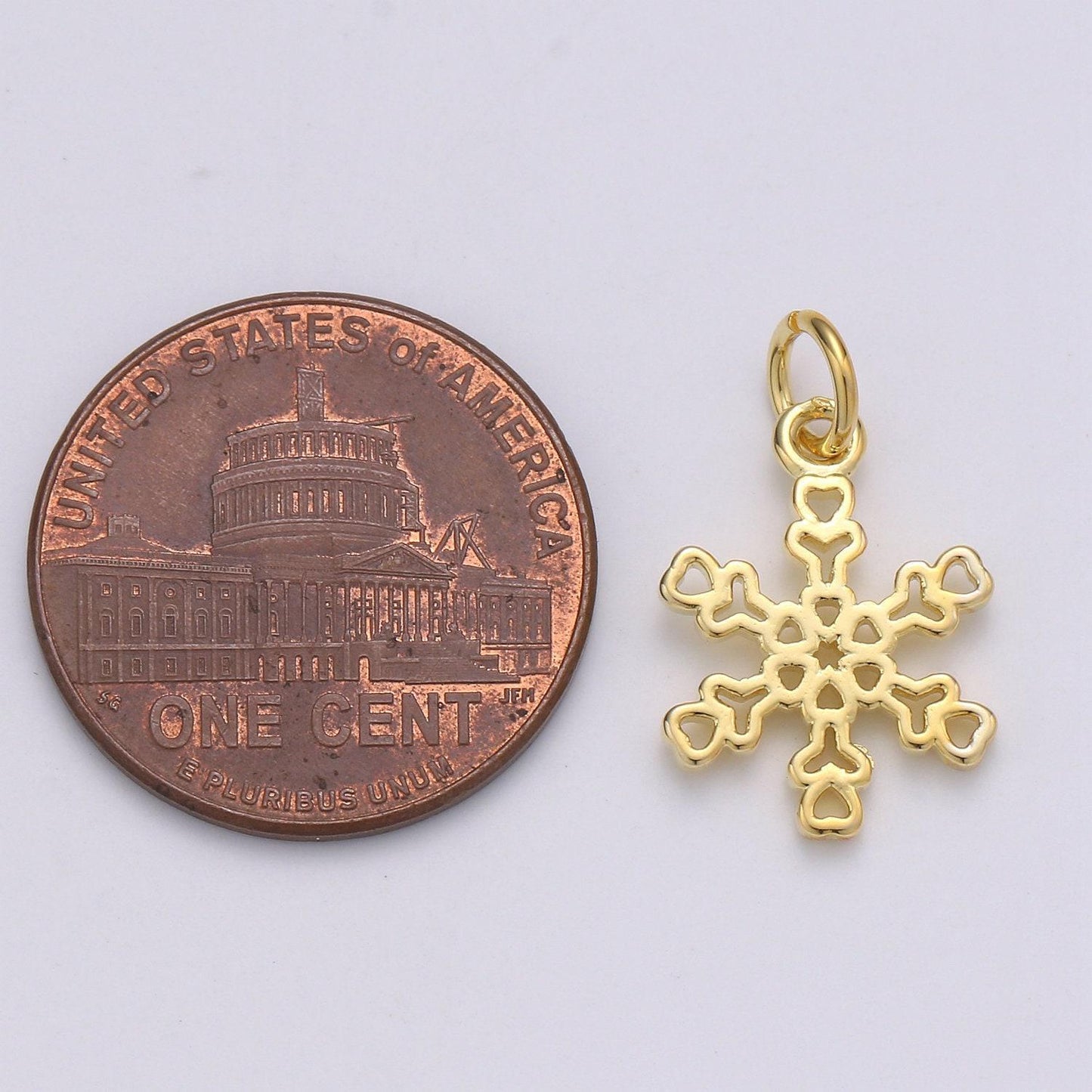 1pc 24k gold snowflake pendant charm, snow flake pendant charm, dainty pendant, for diy jewelry, chgf-1982