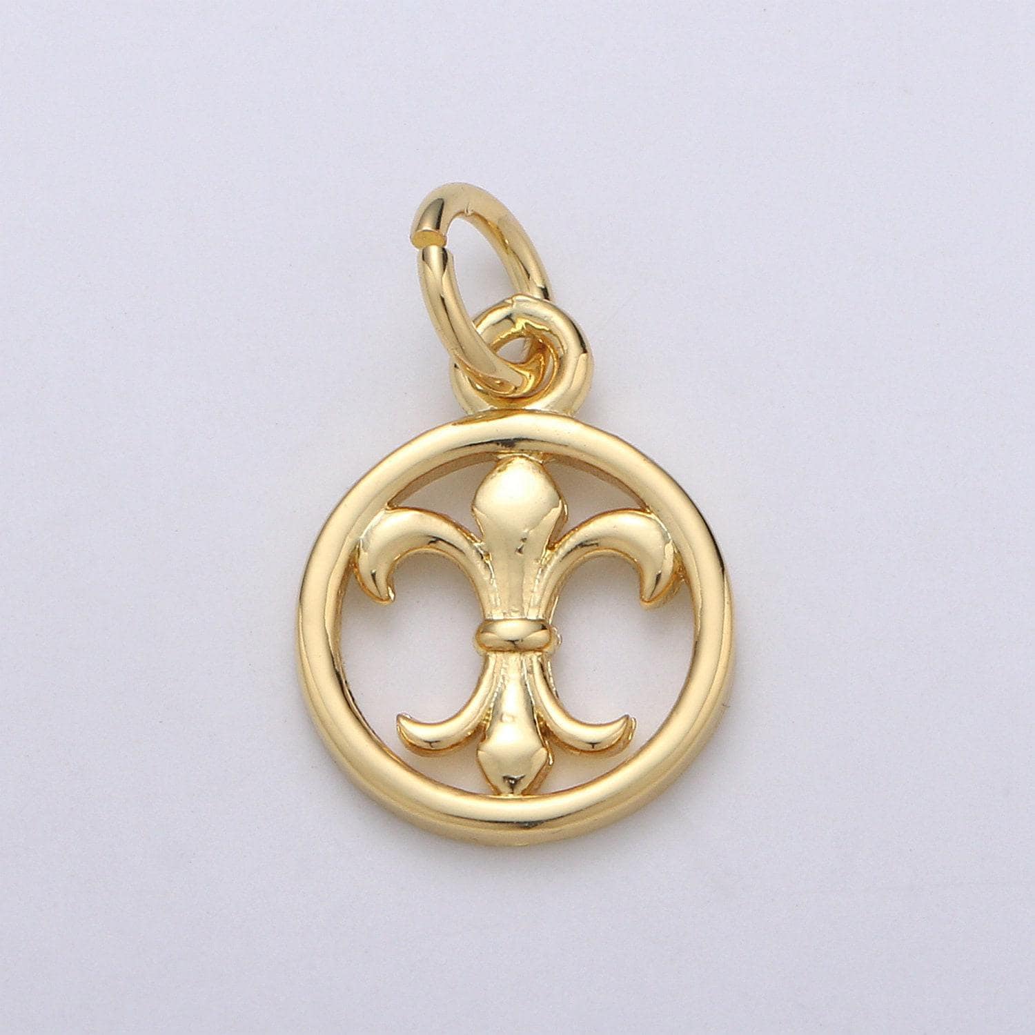Fleur de lis charm, iris flower pendant, 24k gold lily petal charm for necklace bracelet supply chgf-1947