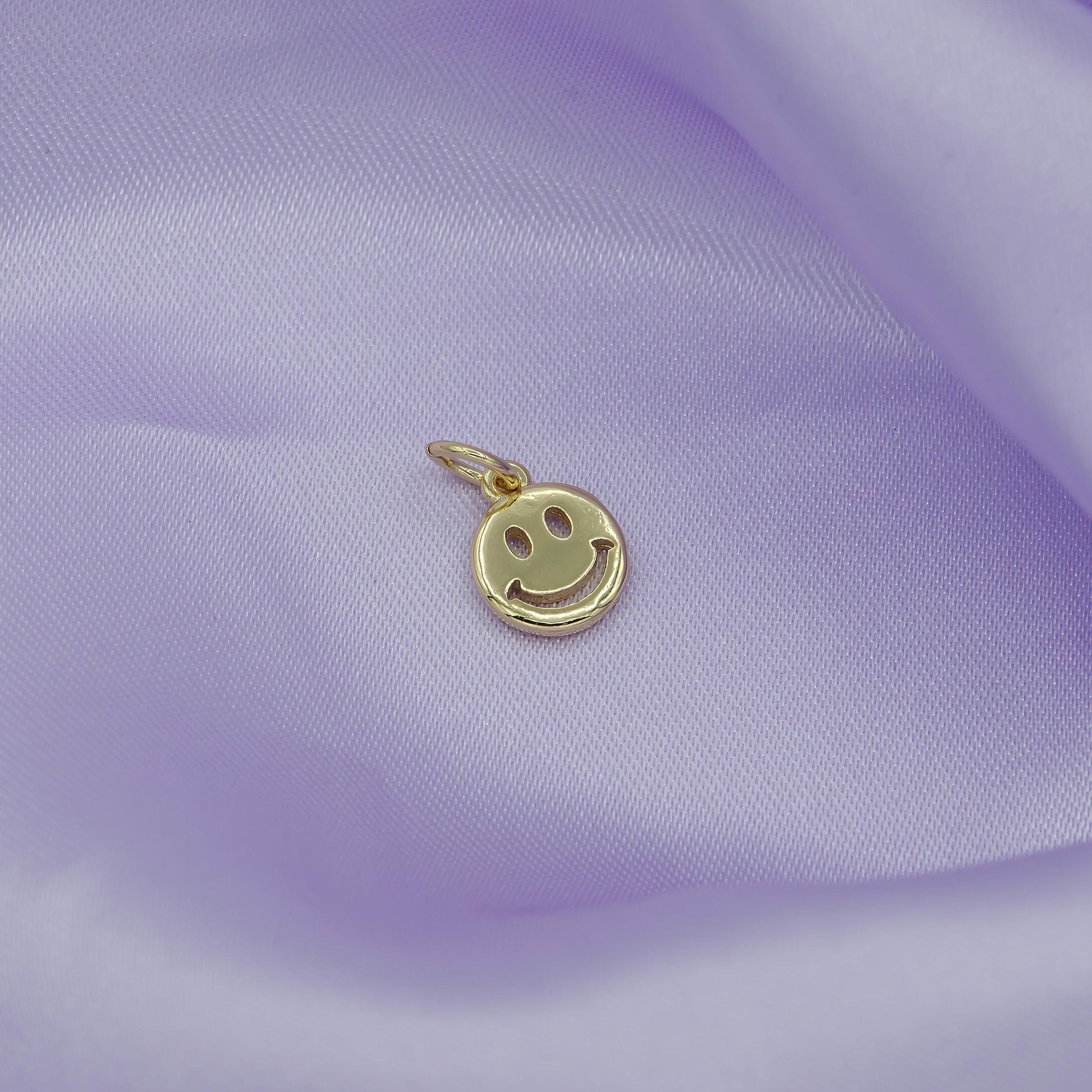 Mini gold happy face charm, double sided smile face charms,emoticon face in gold round dainty smile charm summer trend jewelry,d-651, d-697