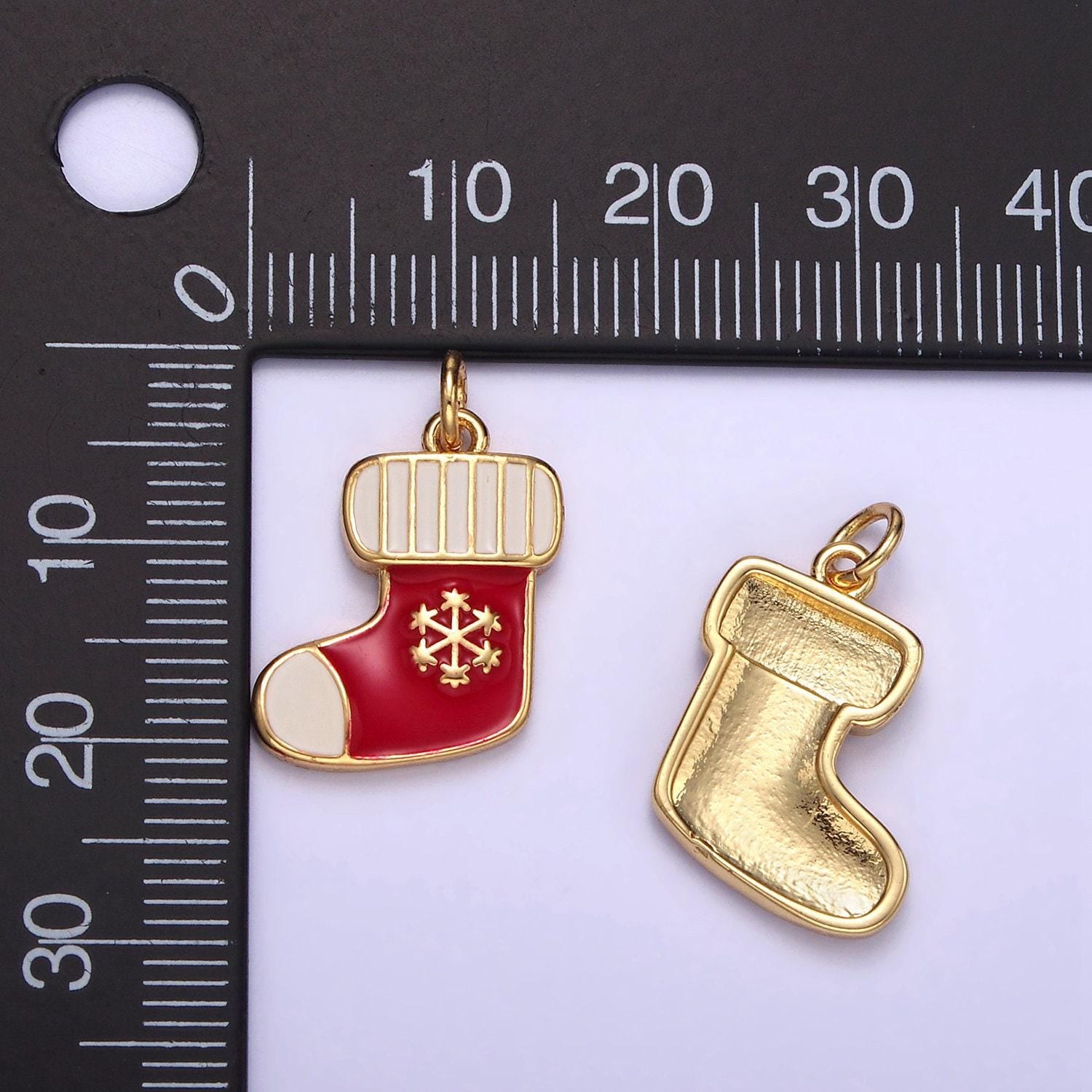 New dainty christmas charm inspired bulk wholesale christmas theme pendant xmas jewelry for necklace bracelet earring supply | d-541