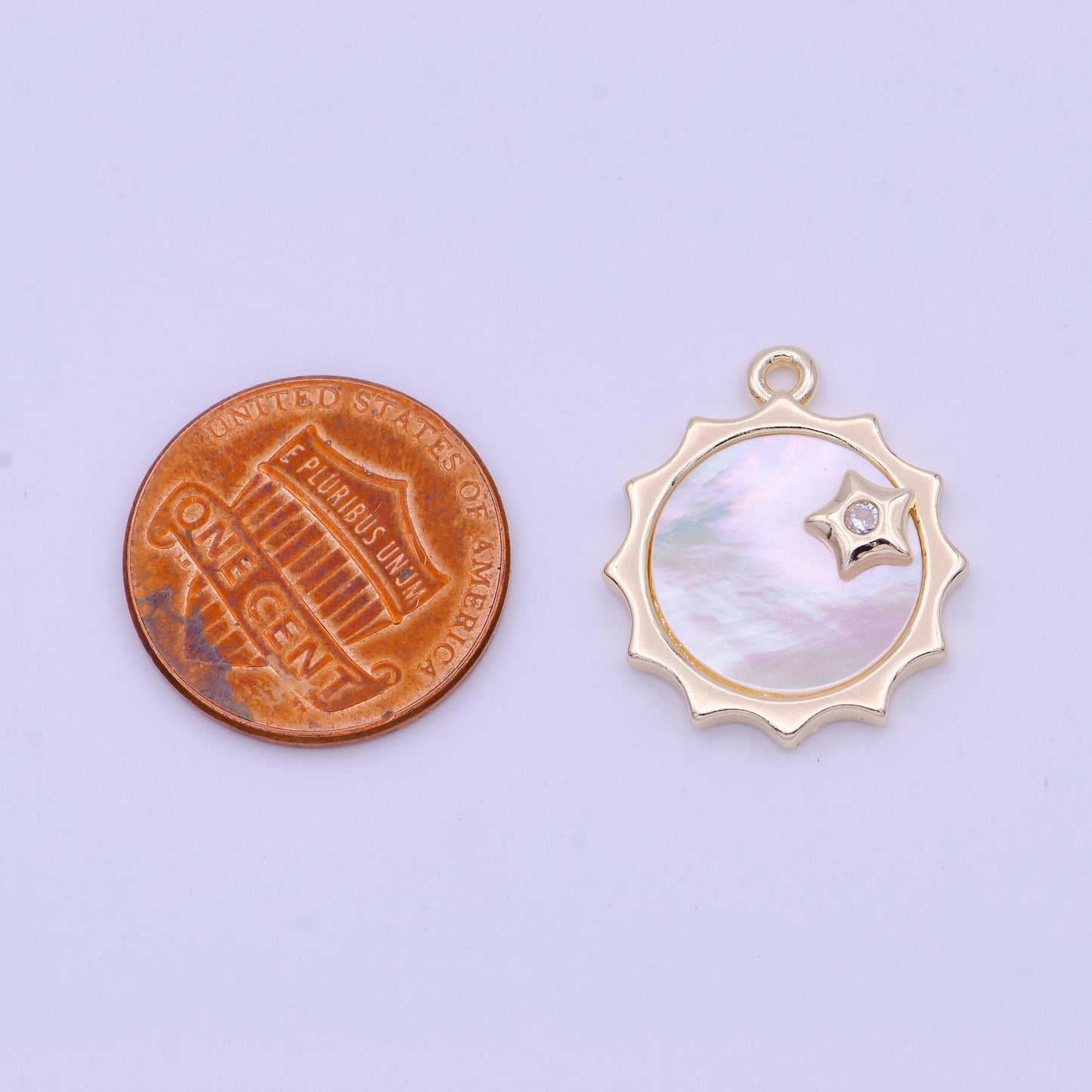 Dainty sun mother of pearl charm 20.8x17.9mm gold plated celestial charm pearl pendant for minimalist jewelry d-101