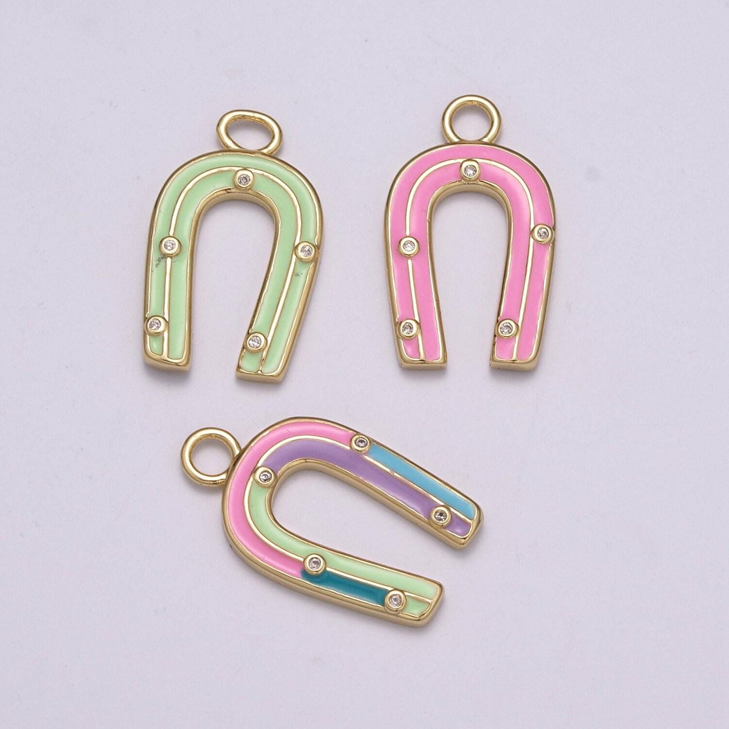 Enamel horse shoe pendant- gold dainty u charm epoxy horseshoe charm - for necklace bracelet earring component m-859