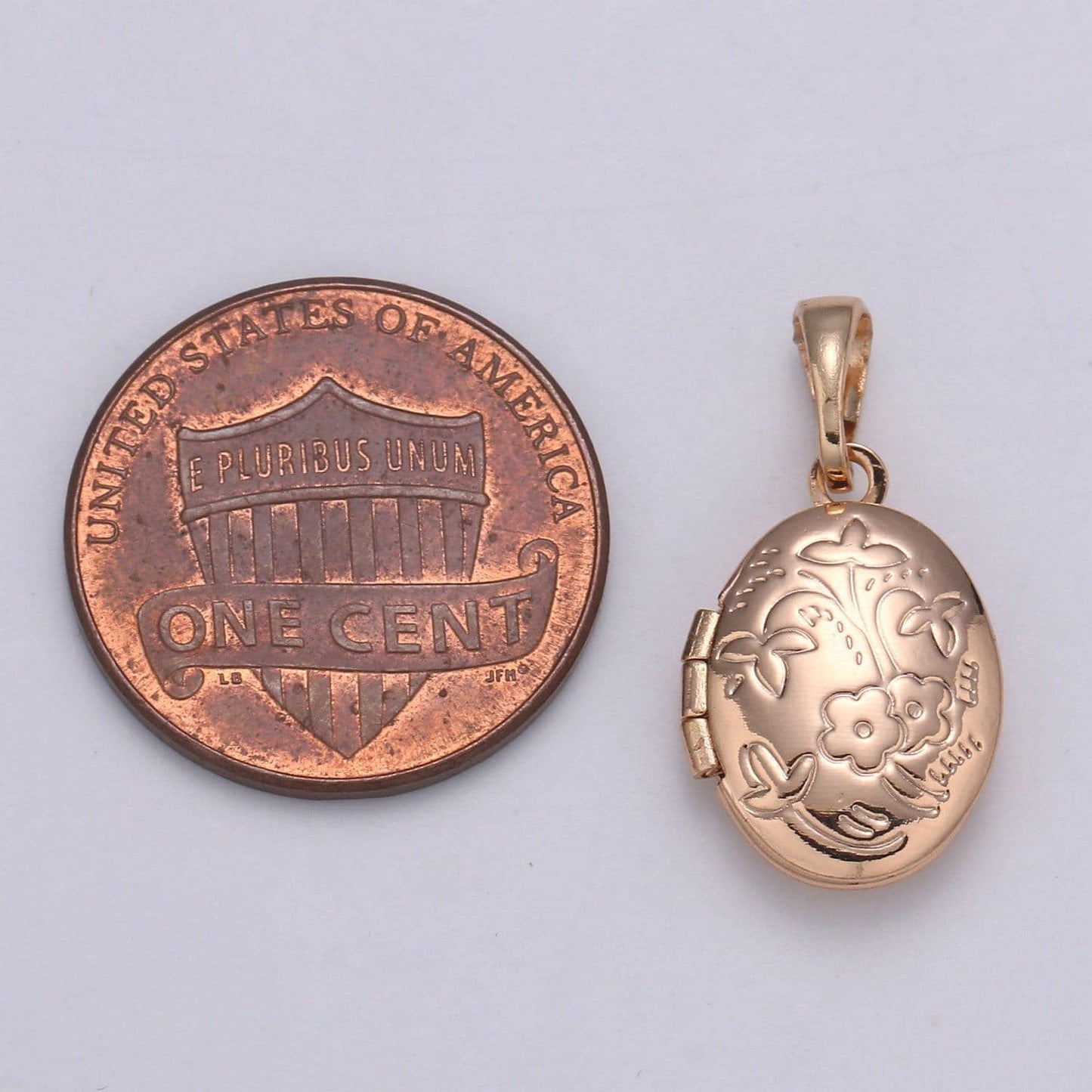 Dainty open oval charm, gold mini parfume holder pendant - gold lockets ovum - love inspired gold round pendant,pdgf-2160