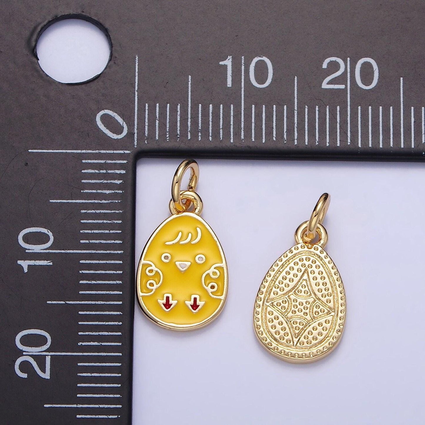Easter egg chick style charm | c-117