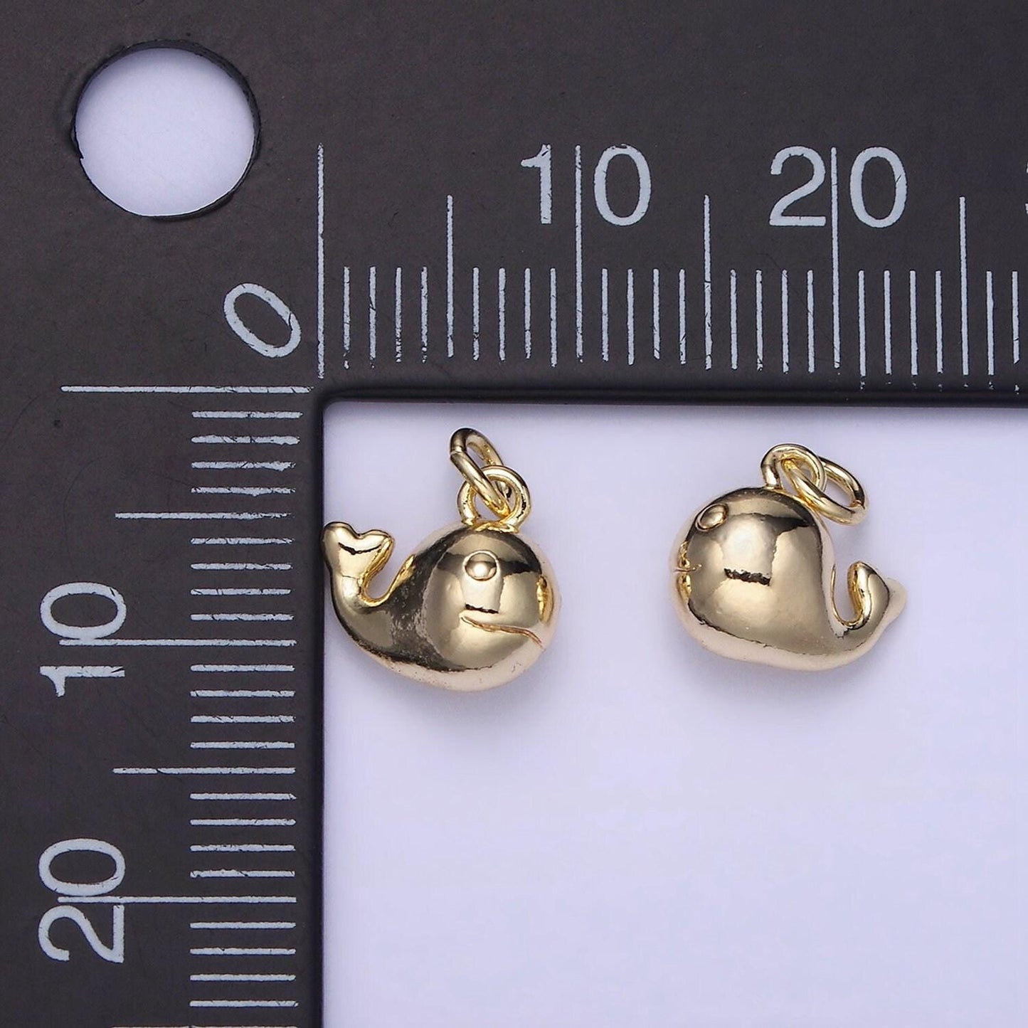 14k gold filled mini whale smiling charm | ag-653
