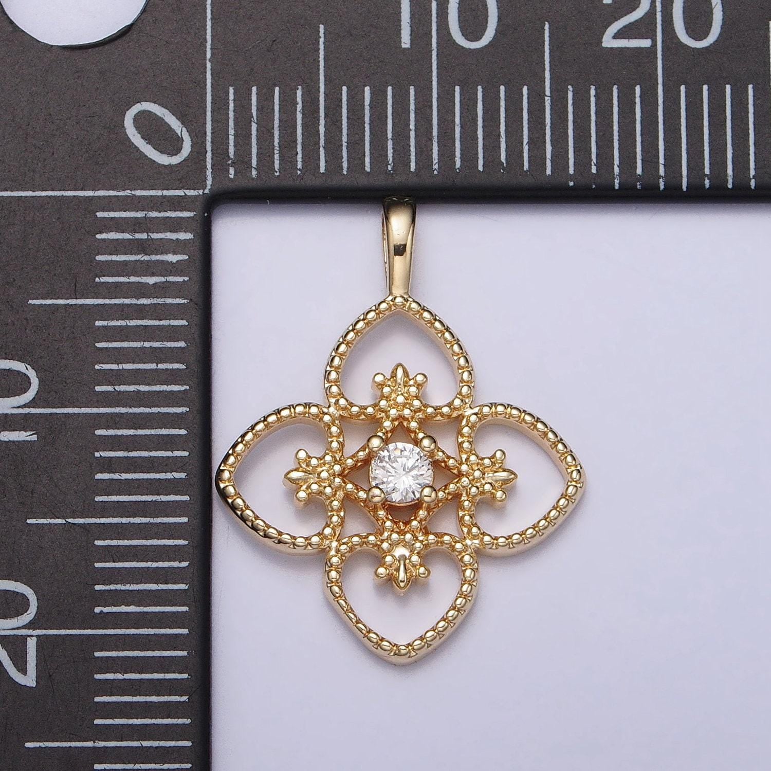 Dainty gold four leaf flower clover pendant for bracelet necklace component ac351